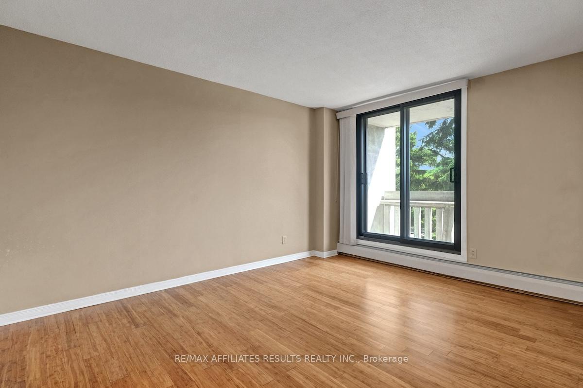 Photo 23 of Unit 304, 415 Greenview Avenue, Ottawa, Britannia — HOMEH
