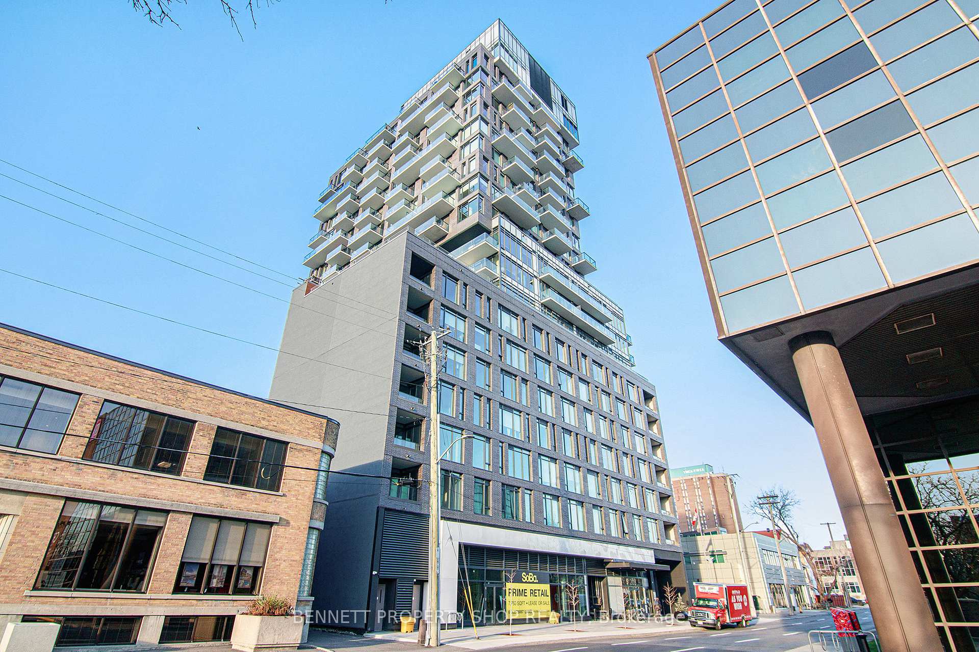 Front of Unit 1703, 203 Catherine Street