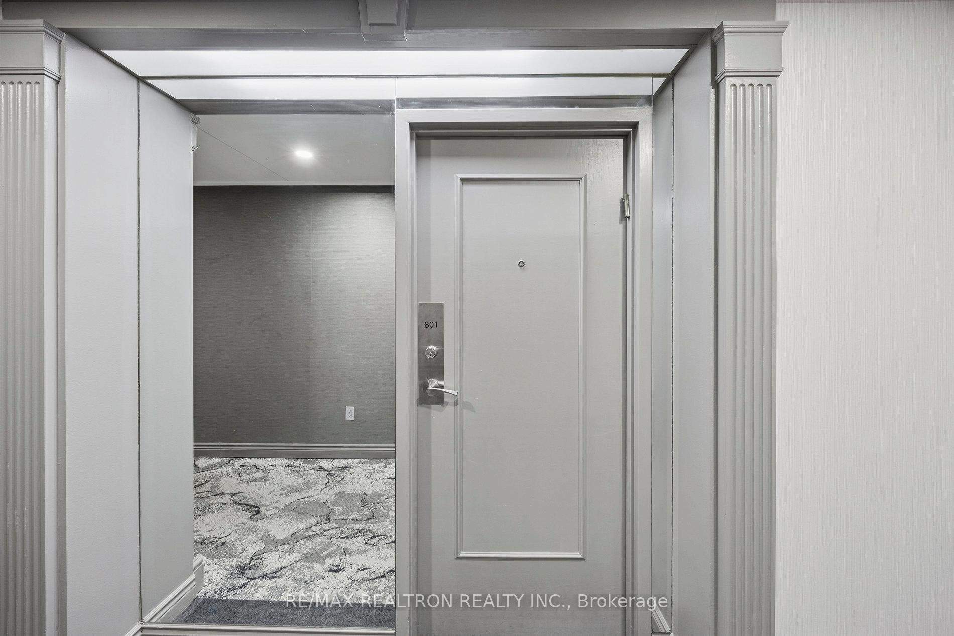 Photo 2 of Unit 801, 7300 Yonge Street, Vaughan, Crestwood-Springfarm-Yorkhill — HOMEH