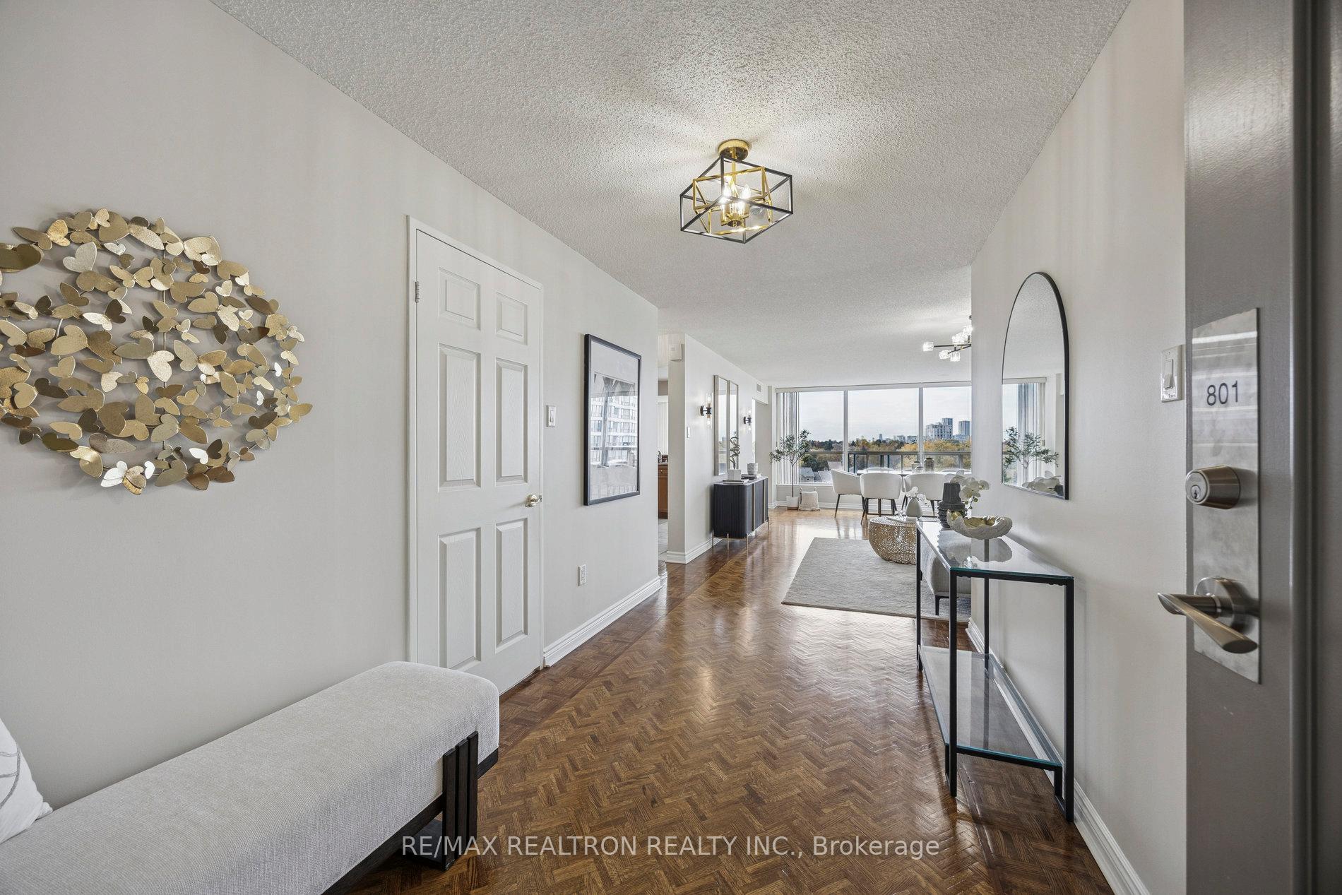 Photo 3 of Unit 801, 7300 Yonge Street, Vaughan, Crestwood-Springfarm-Yorkhill — HOMEH