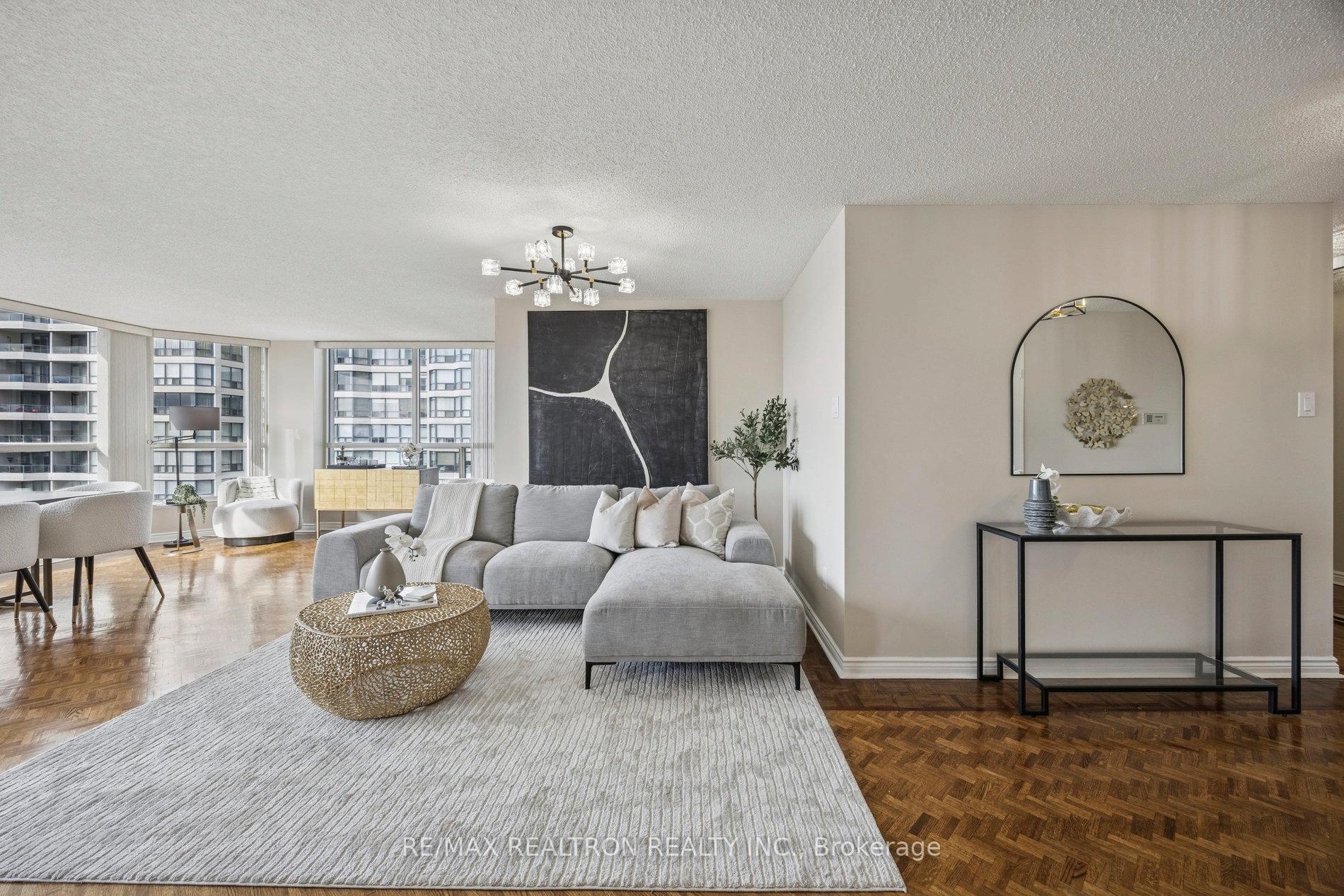Photo 7 of Unit 801, 7300 Yonge Street, Vaughan, Crestwood-Springfarm-Yorkhill — HOMEH