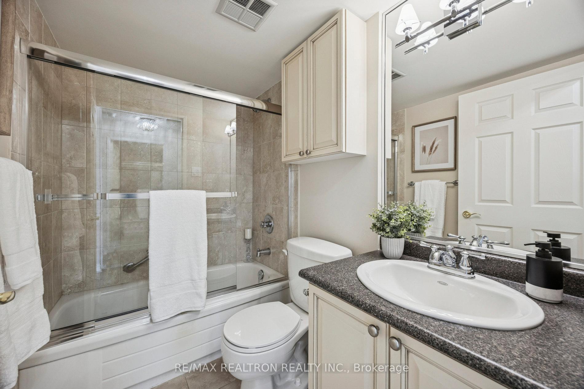 Photo 24 of Unit 801, 7300 Yonge Street, Vaughan, Crestwood-Springfarm-Yorkhill — HOMEH