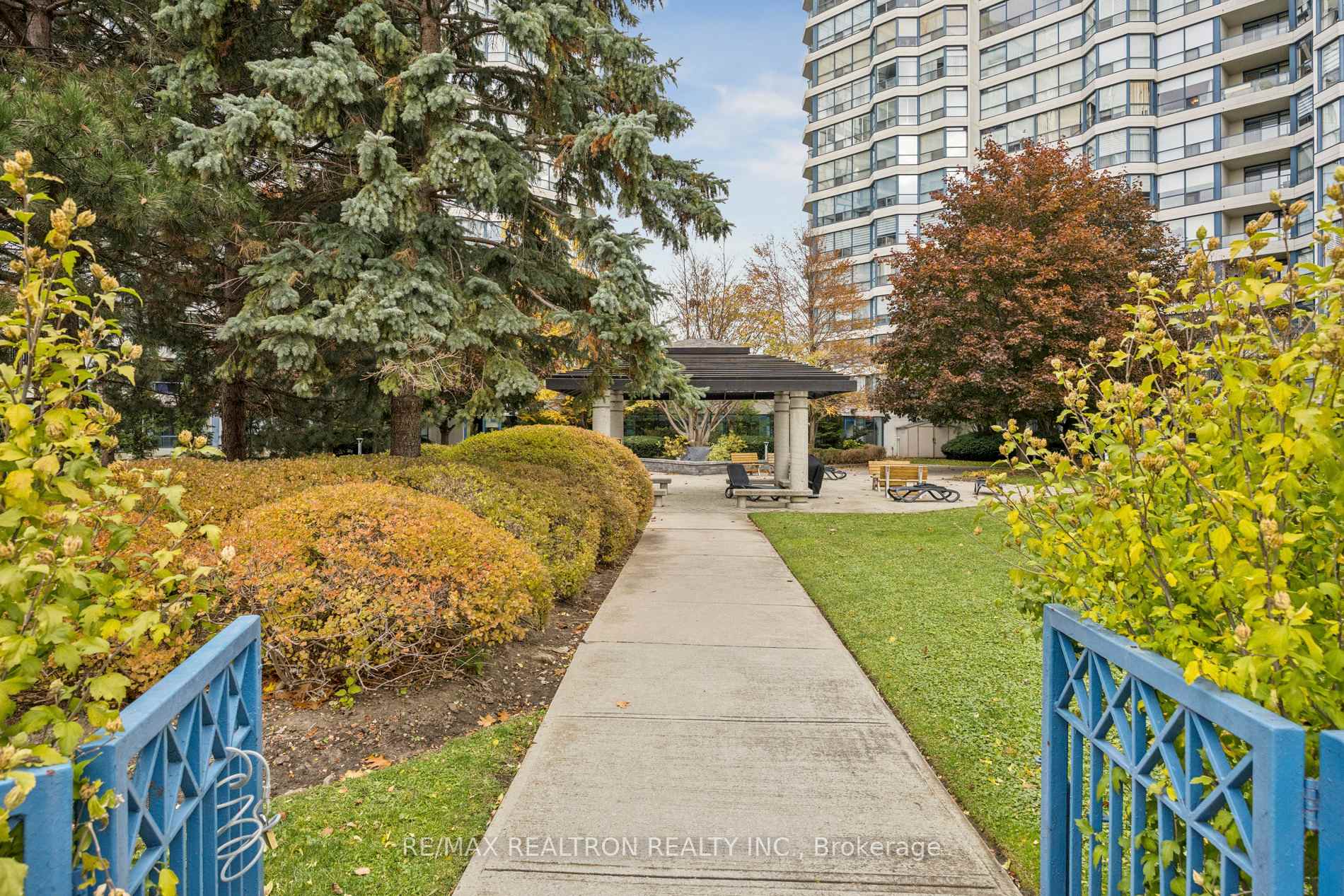 Photo 42 of Unit 801, 7300 Yonge Street, Vaughan, Crestwood-Springfarm-Yorkhill — HOMEH