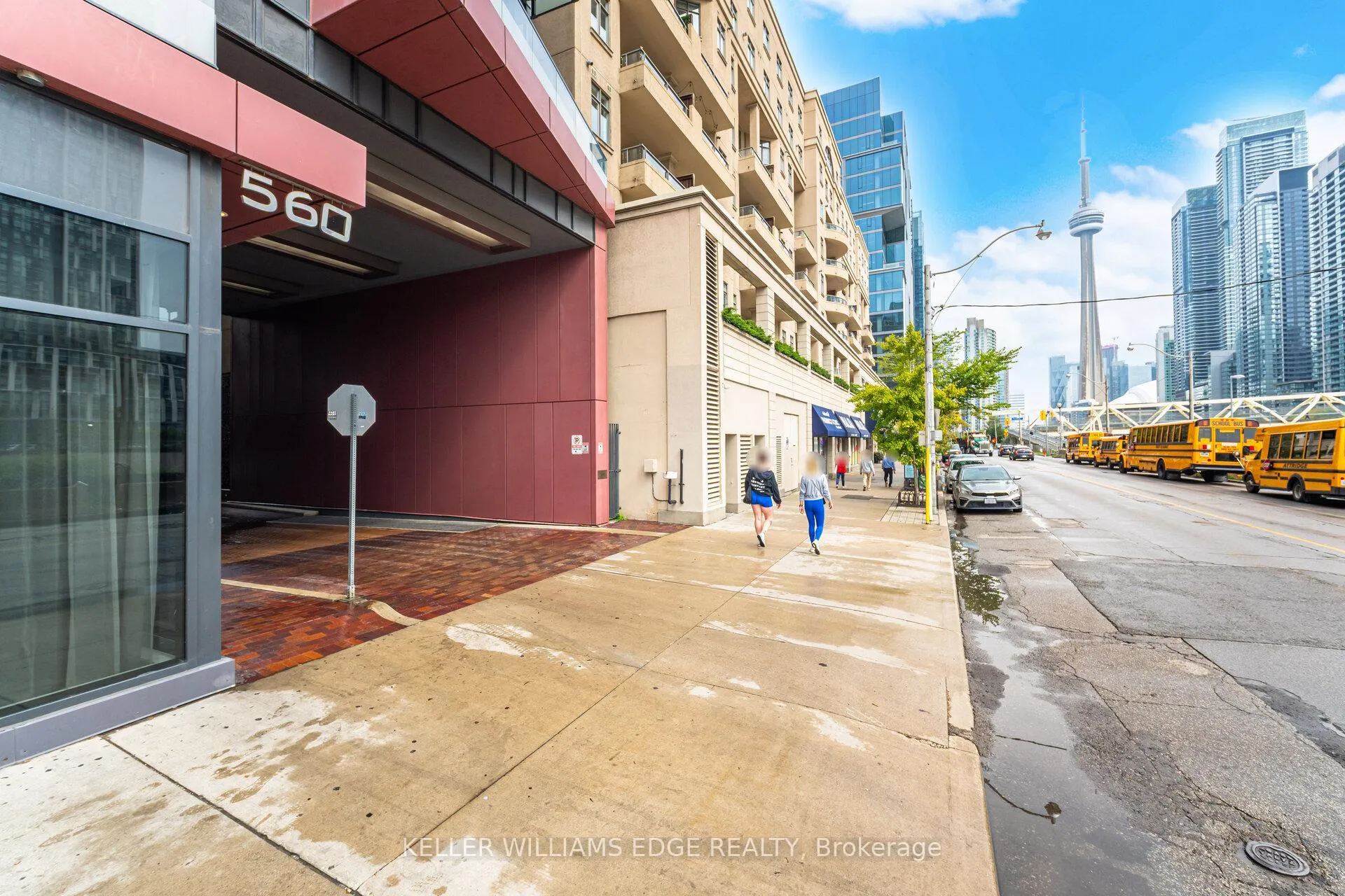 Photo 2 of Unit 821, 560 Front Street W, Toronto, Waterfront Communities — HOMEH