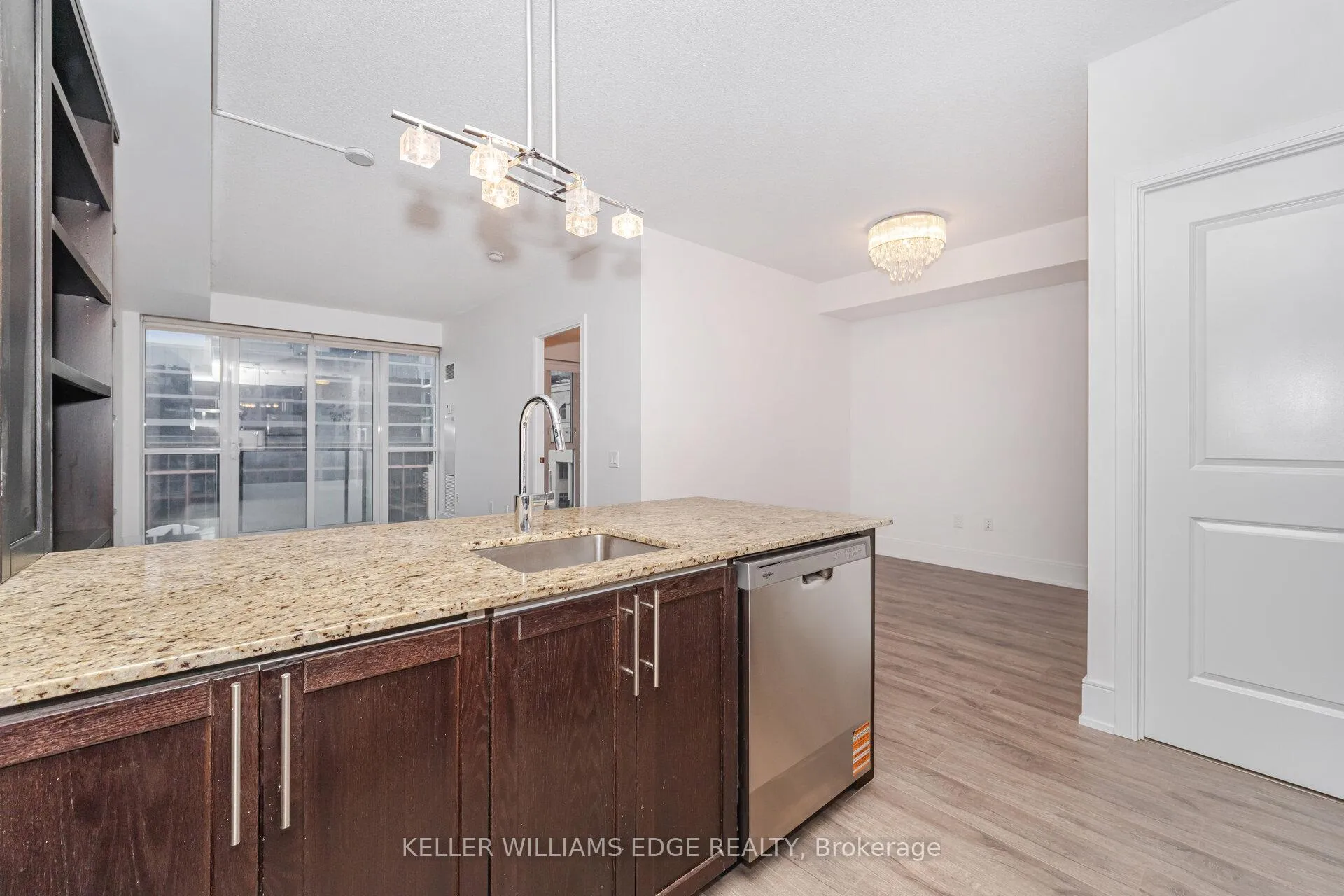 Photo 13 of Unit 821, 560 Front Street W, Toronto, Waterfront Communities — HOMEH