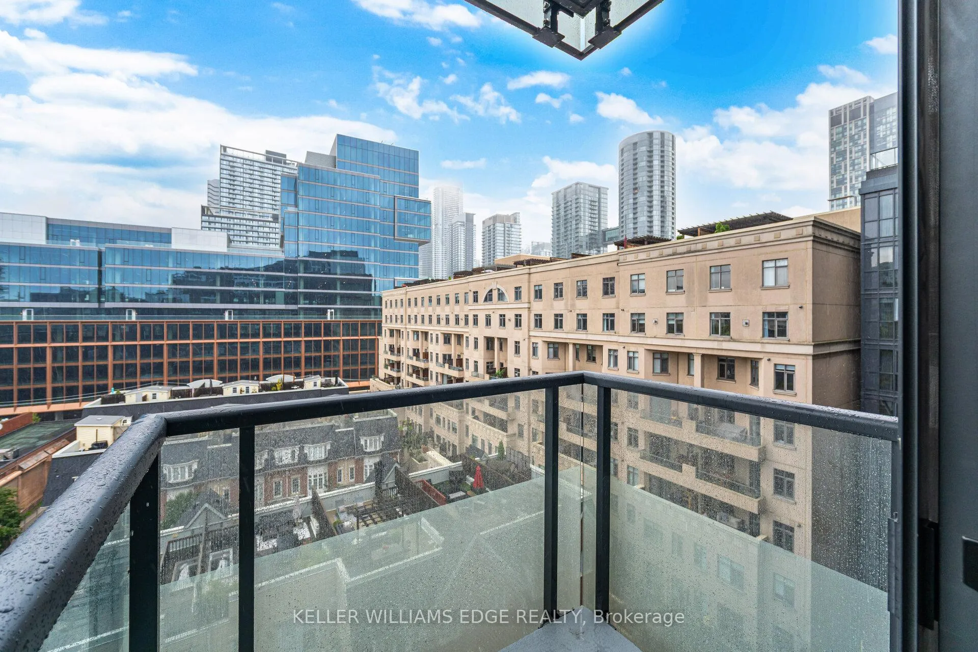Photo 18 of Unit 821, 560 Front Street W, Toronto, Waterfront Communities — HOMEH