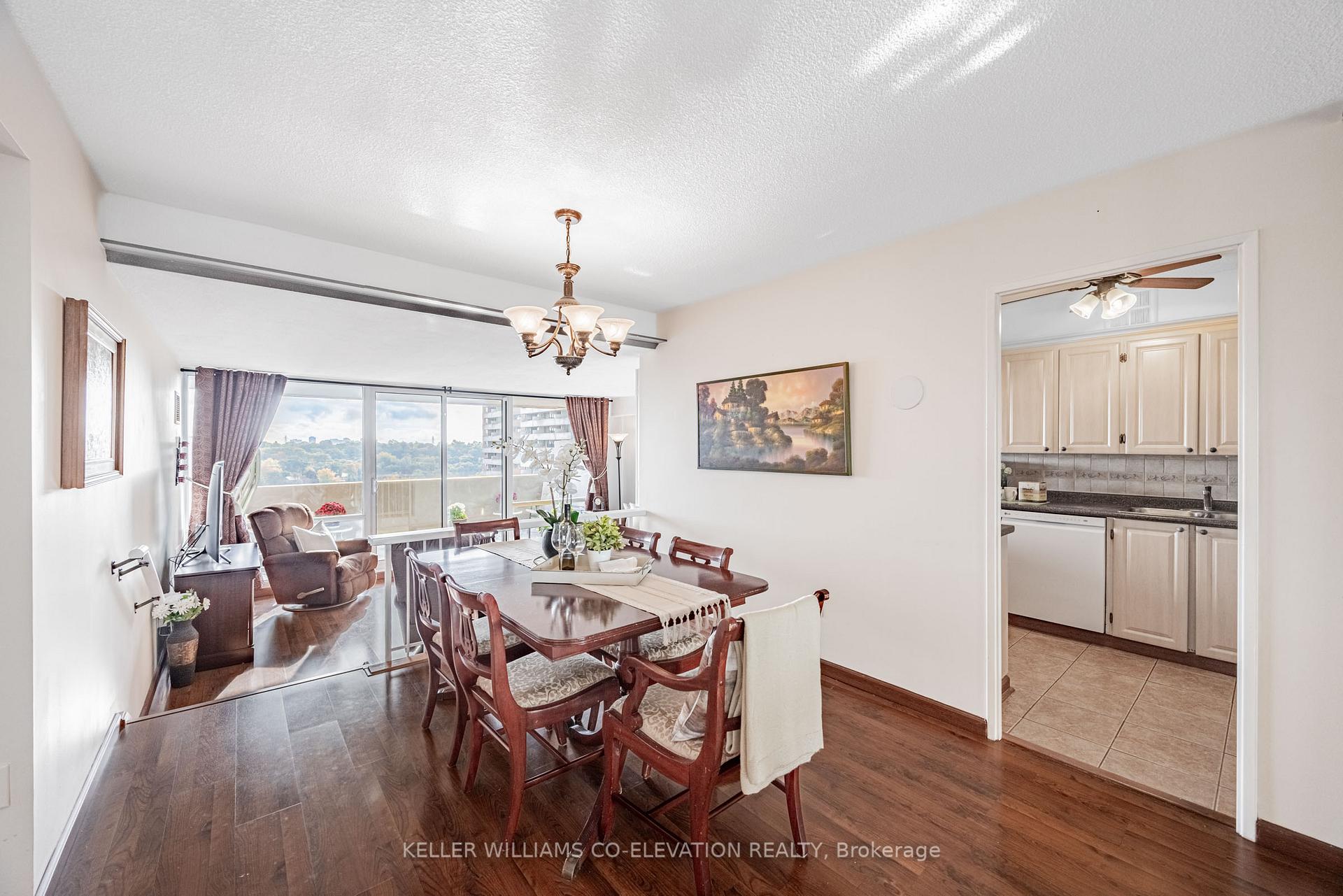 Photo 7 of Unit 1306, 260 Scarlett Road, Toronto, Rockcliffe-Smythe — HOMEH