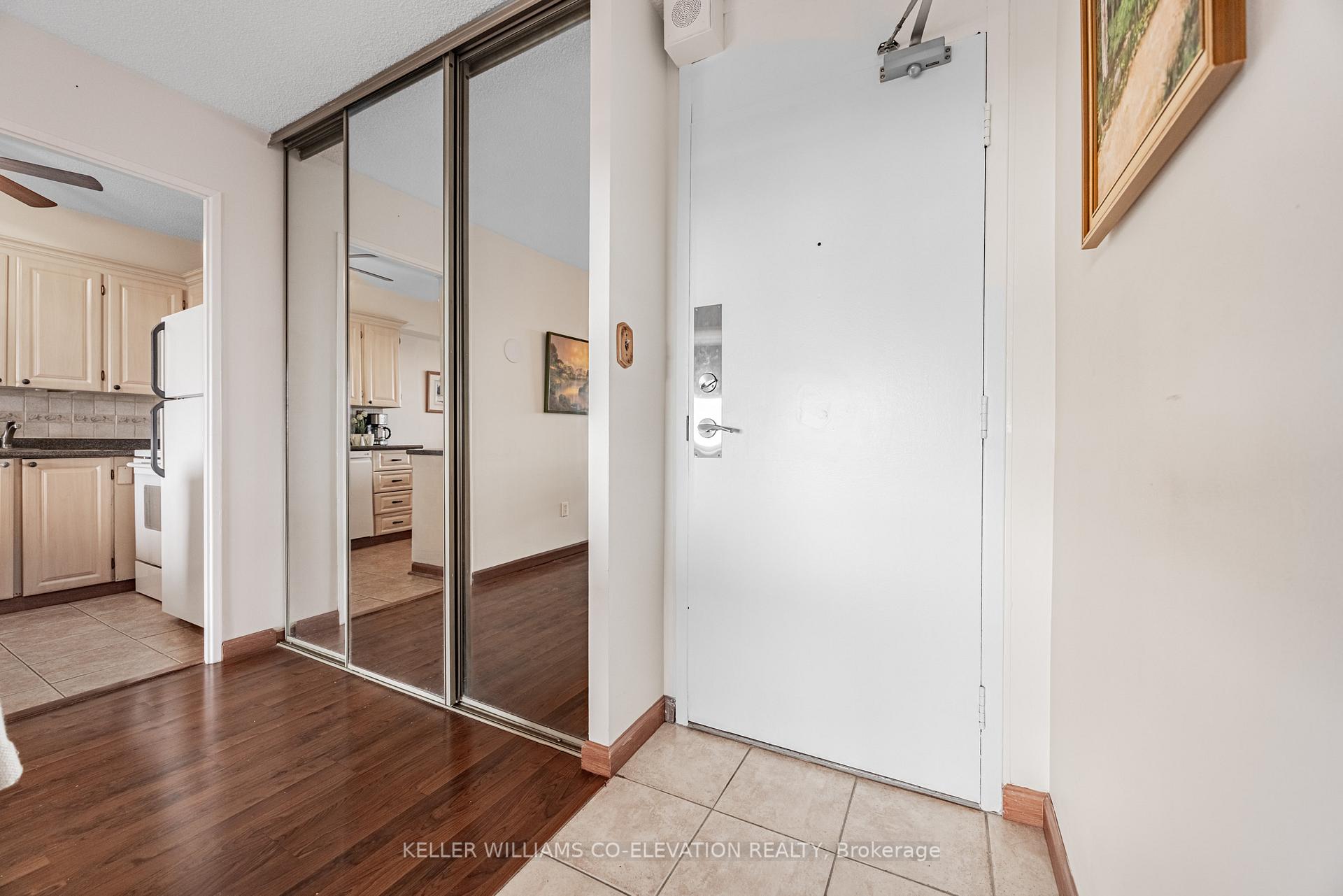 Photo 11 of Unit 1306, 260 Scarlett Road, Toronto, Rockcliffe-Smythe — HOMEH