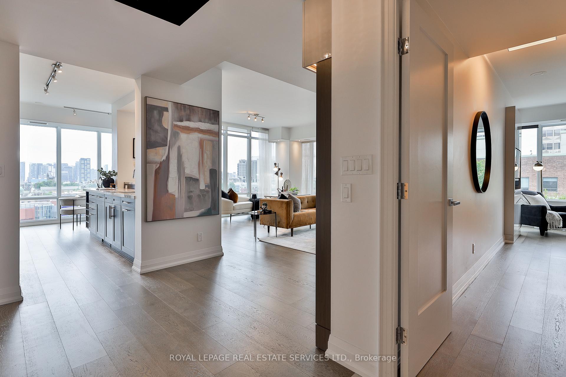 Photo 3 of Unit 808, 1 Bedford Road, Toronto, The Annex — HOMEH