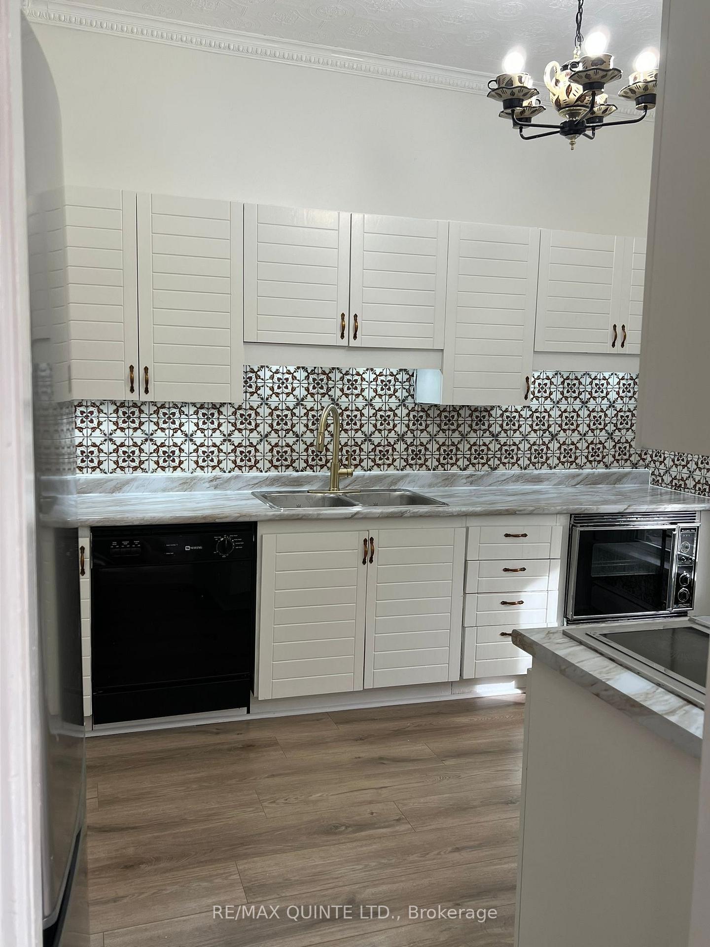 Photo 6 of Unit C, 186 Albert Street, Belleville, Belleville Ward — HOMEH