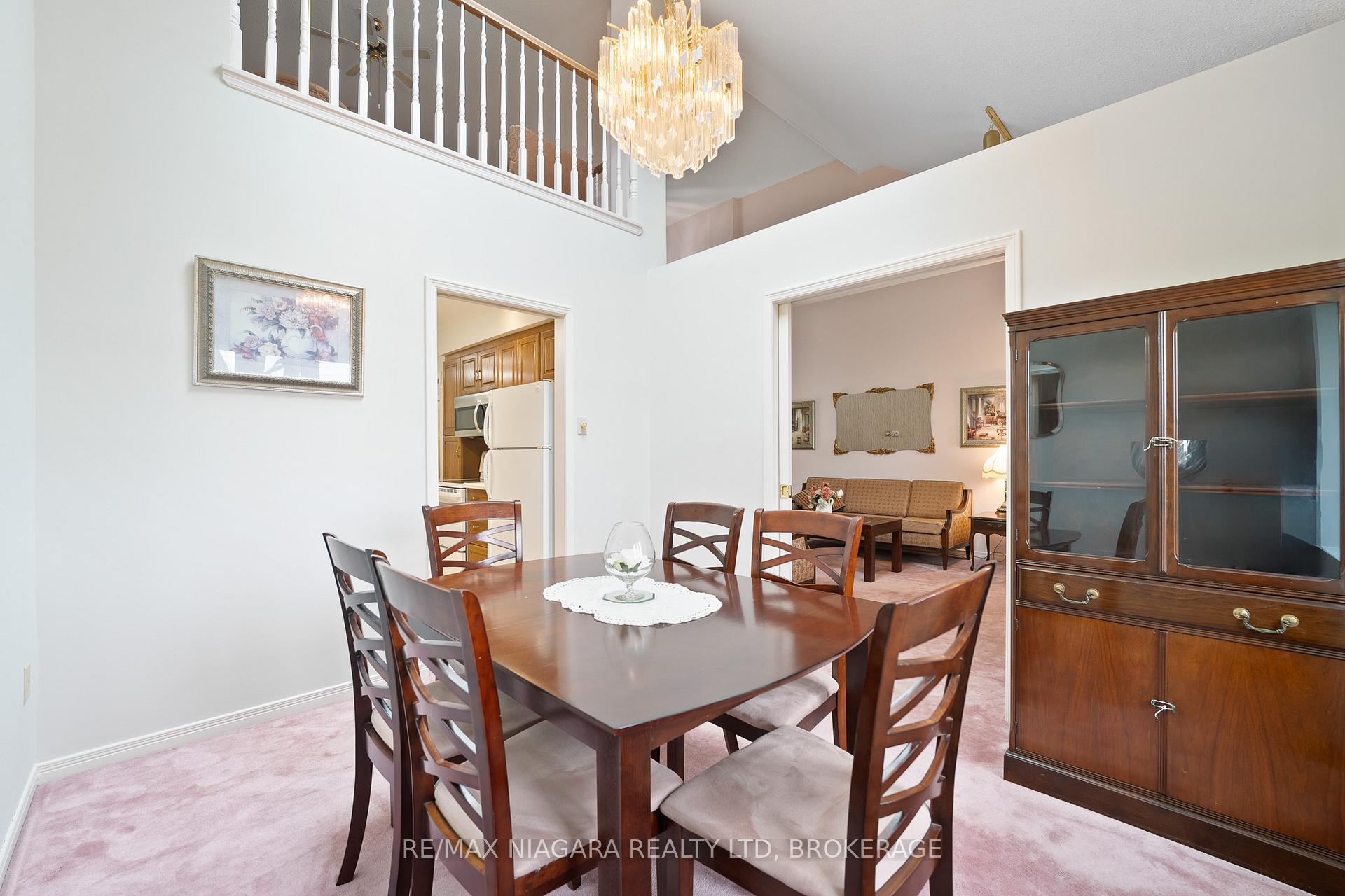 Photo 8 of Unit 2, 10 Elderwood Drive, St. Catharines, Grapeview — HOMEH