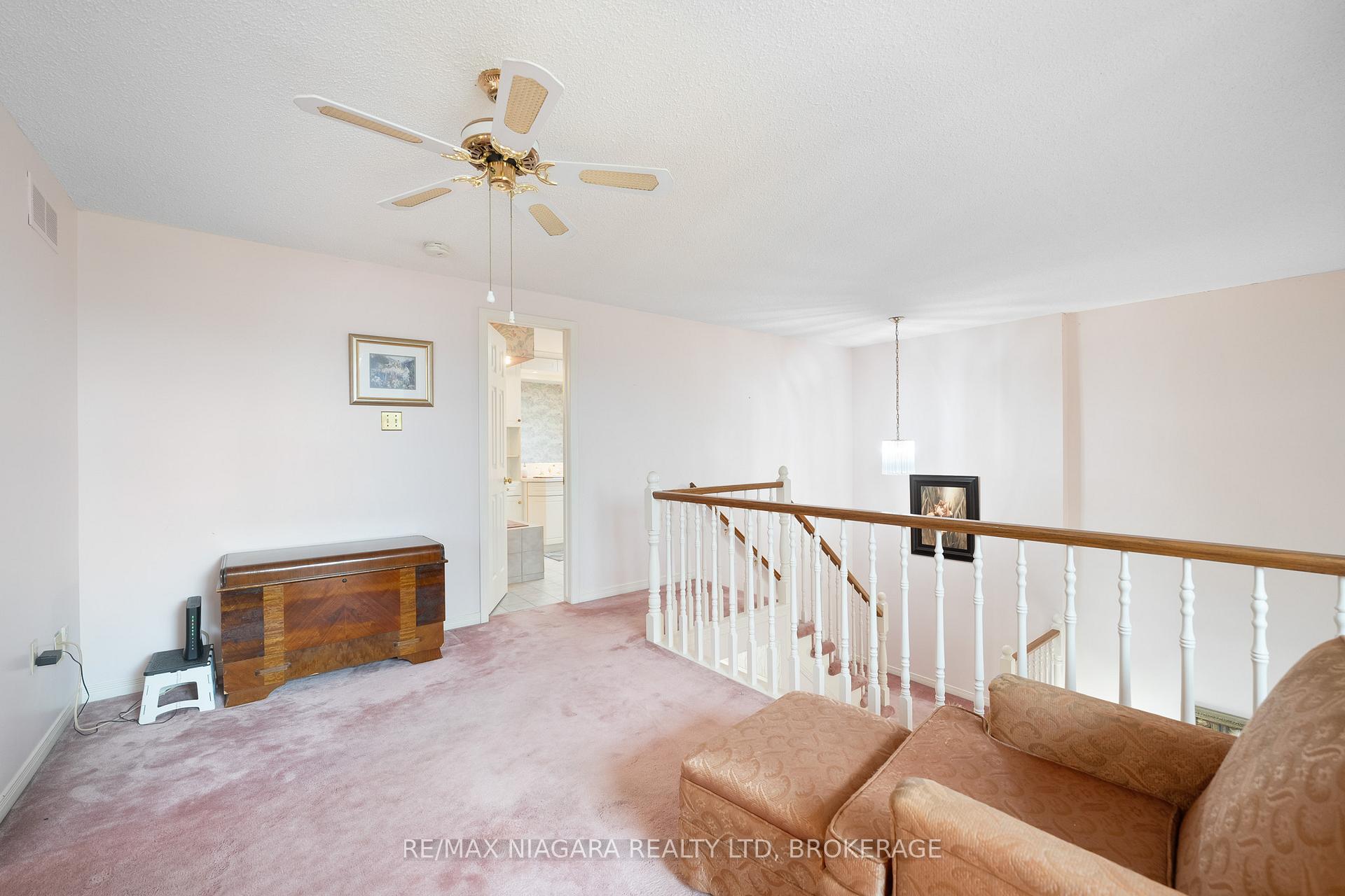 Photo 13 of Unit 2, 10 Elderwood Drive, St. Catharines, Grapeview — HOMEH