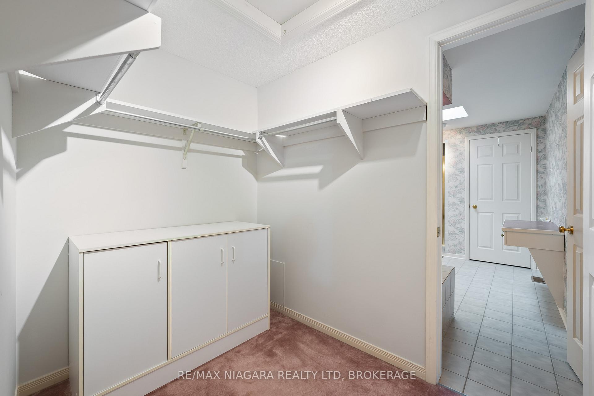 Photo 17 of Unit 2, 10 Elderwood Drive, St. Catharines, Grapeview — HOMEH