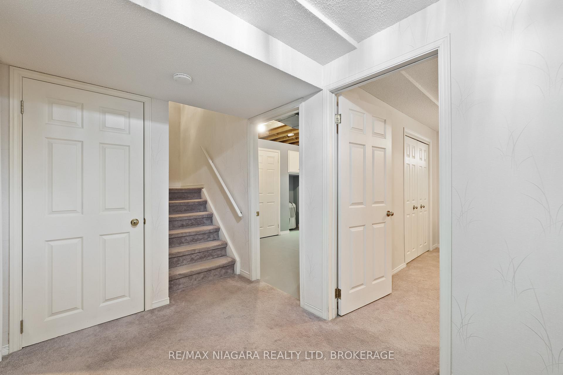 Photo 21 of Unit 2, 10 Elderwood Drive, St. Catharines, Grapeview — HOMEH