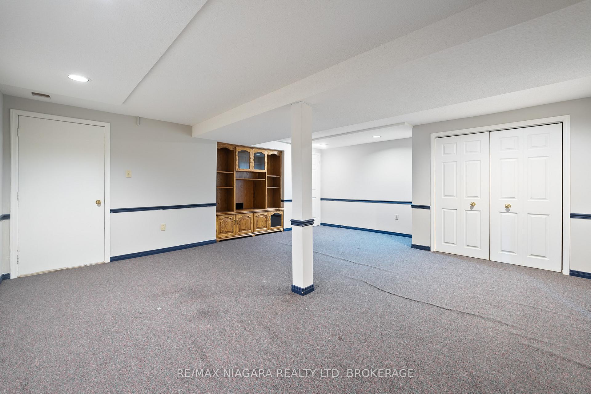 Photo 25 of Unit 2, 10 Elderwood Drive, St. Catharines, Grapeview — HOMEH