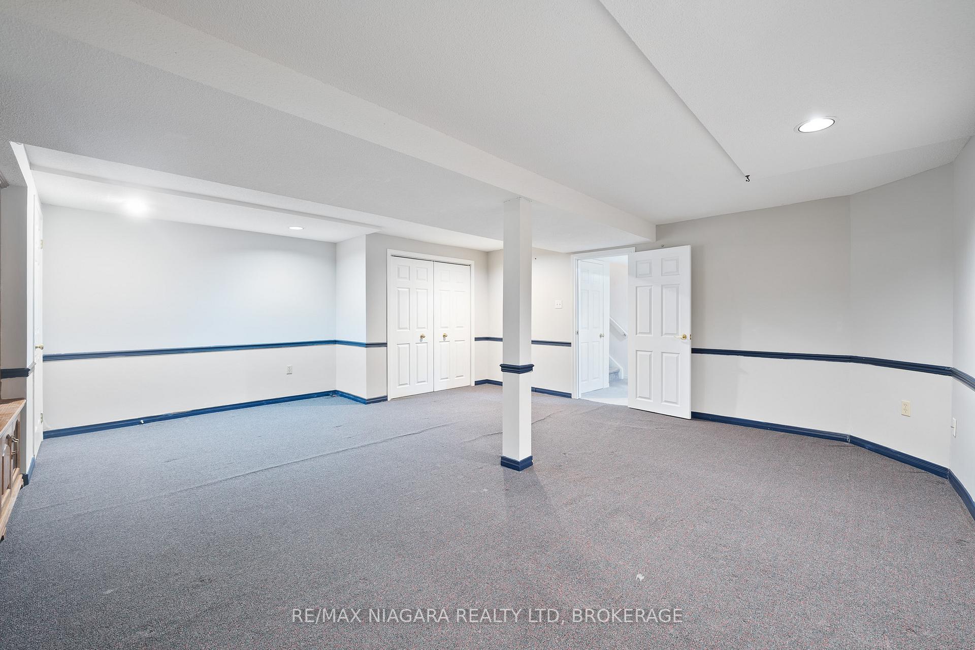 Photo 26 of Unit 2, 10 Elderwood Drive, St. Catharines, Grapeview — HOMEH