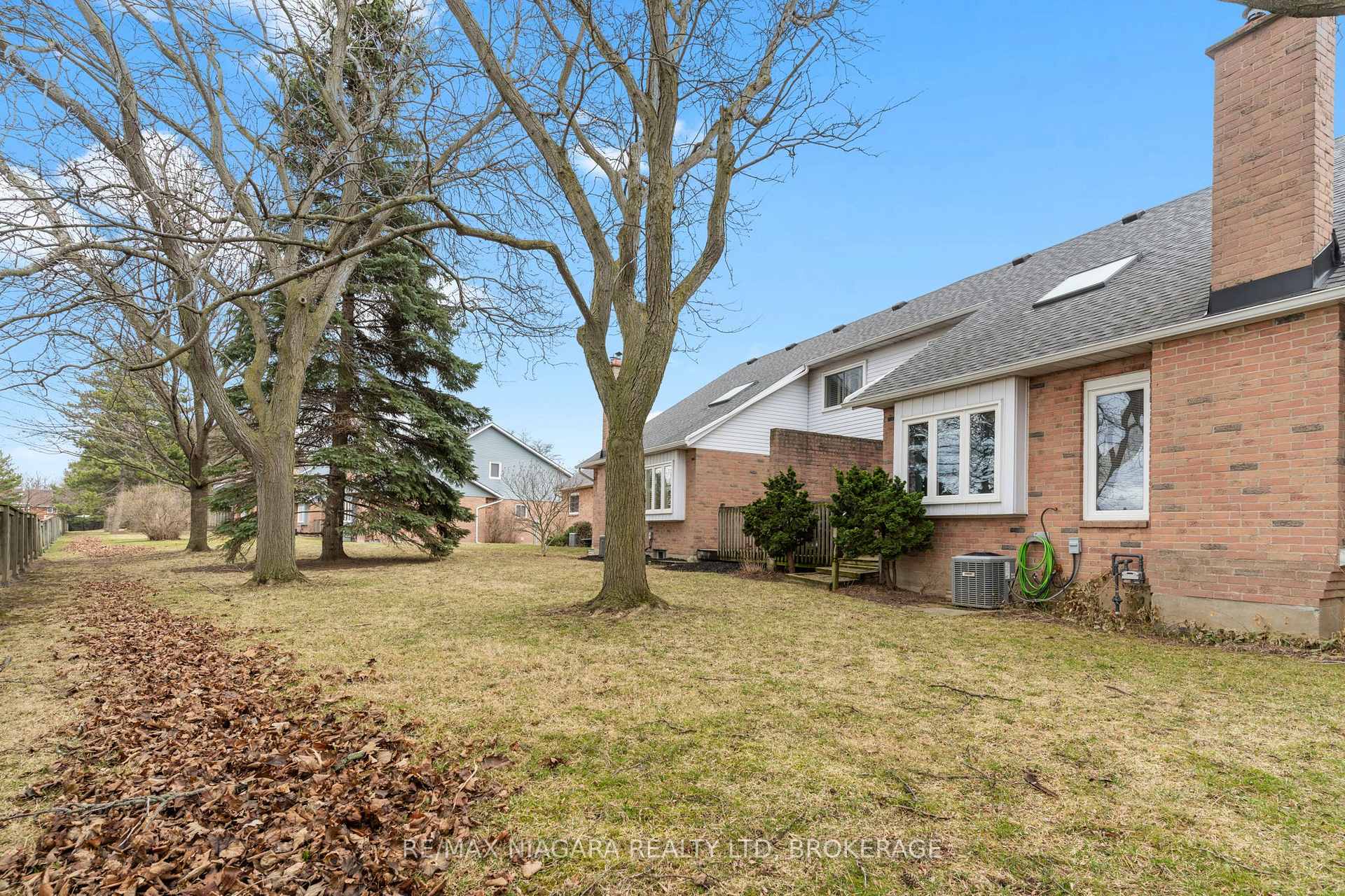 Photo 29 of Unit 2, 10 Elderwood Drive, St. Catharines, Grapeview — HOMEH