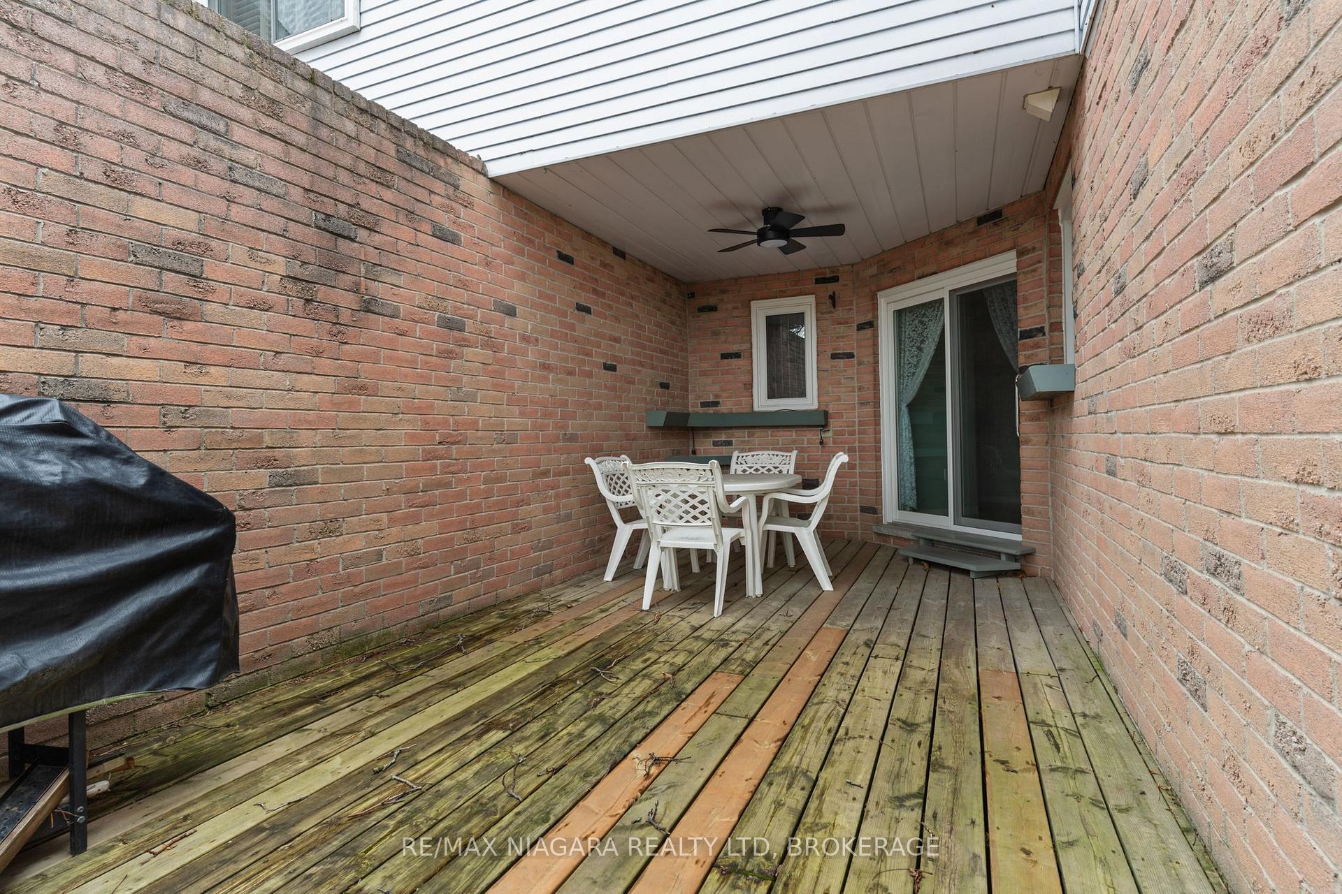 Photo 30 of Unit 2, 10 Elderwood Drive, St. Catharines, Grapeview — HOMEH