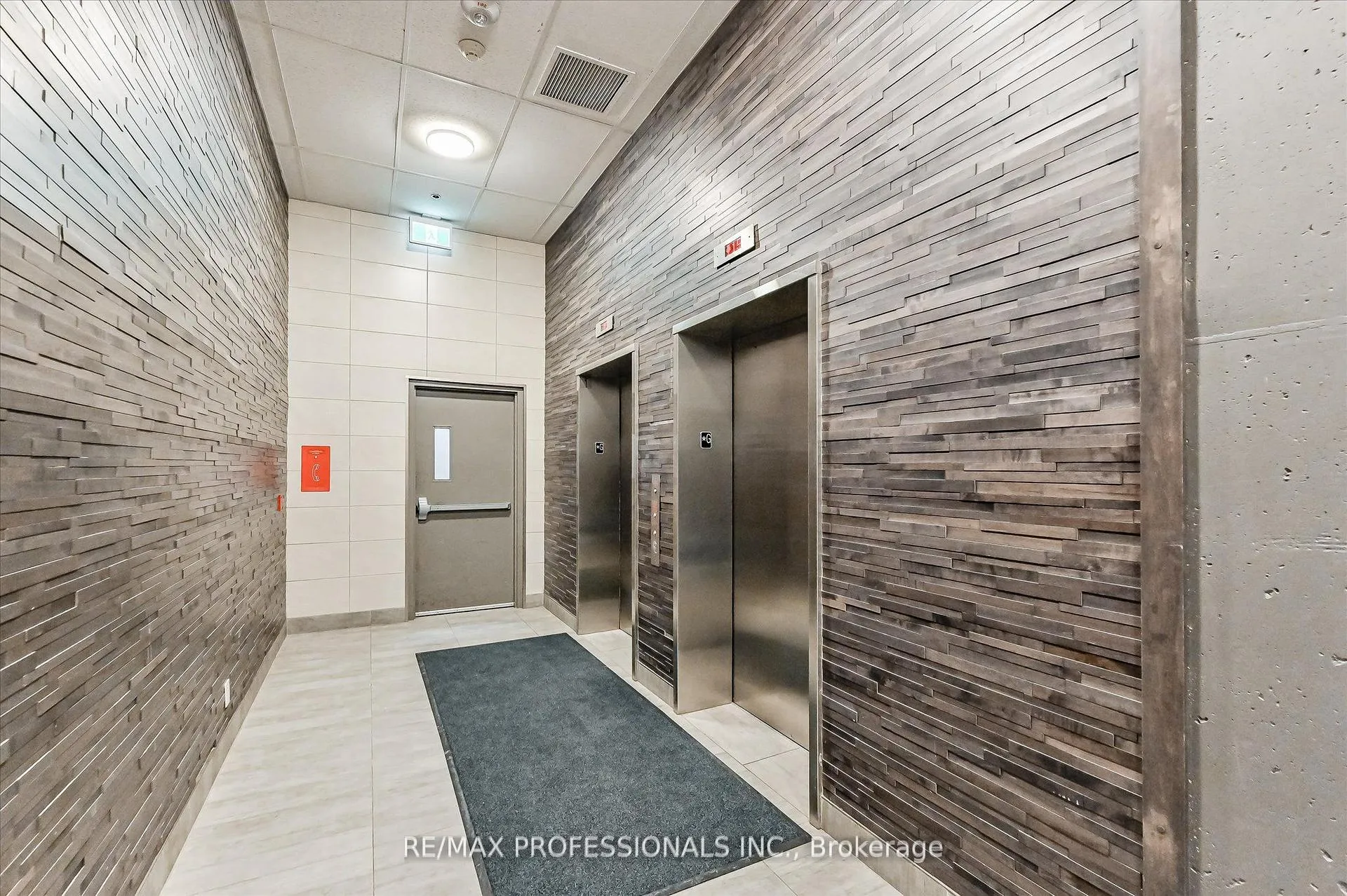 Photo 4 of Unit 2103, 318 Spruce Street, Waterloo, Lakeshore Village — HOMEH