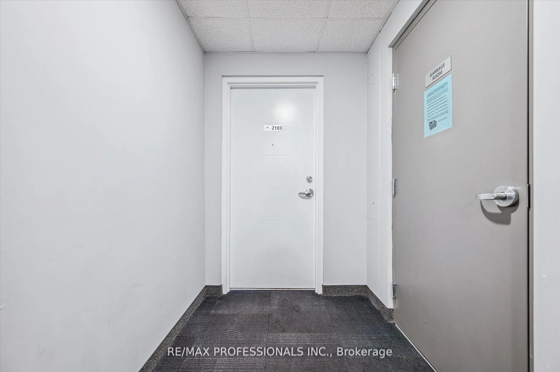 Photo 5 of Unit 2103, 318 Spruce Street, Waterloo, Lakeshore Village — HOMEH