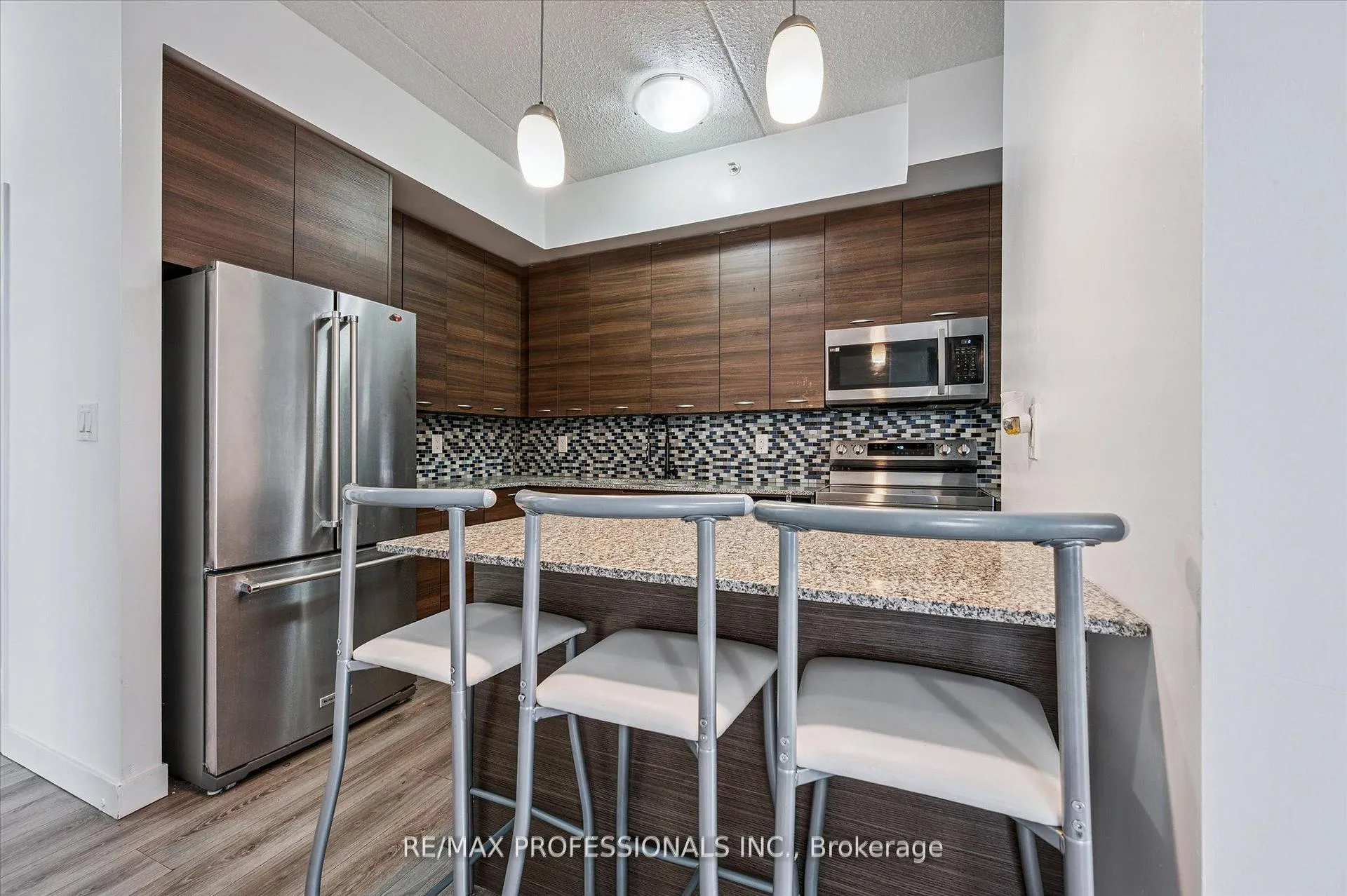 Photo 10 of Unit 2103, 318 Spruce Street, Waterloo, Lakeshore Village — HOMEH