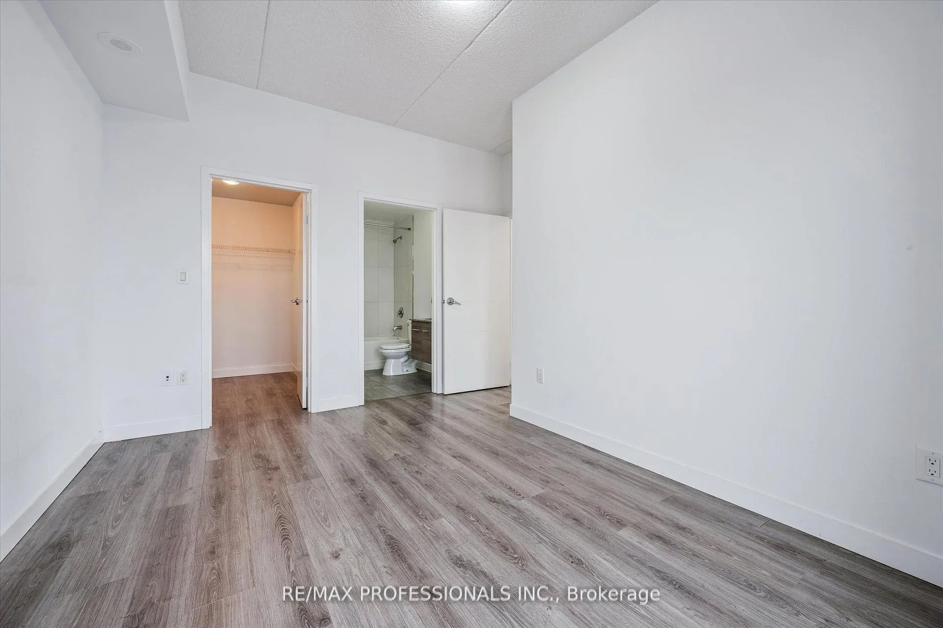 Photo 20 of Unit 2103, 318 Spruce Street, Waterloo, Lakeshore Village — HOMEH