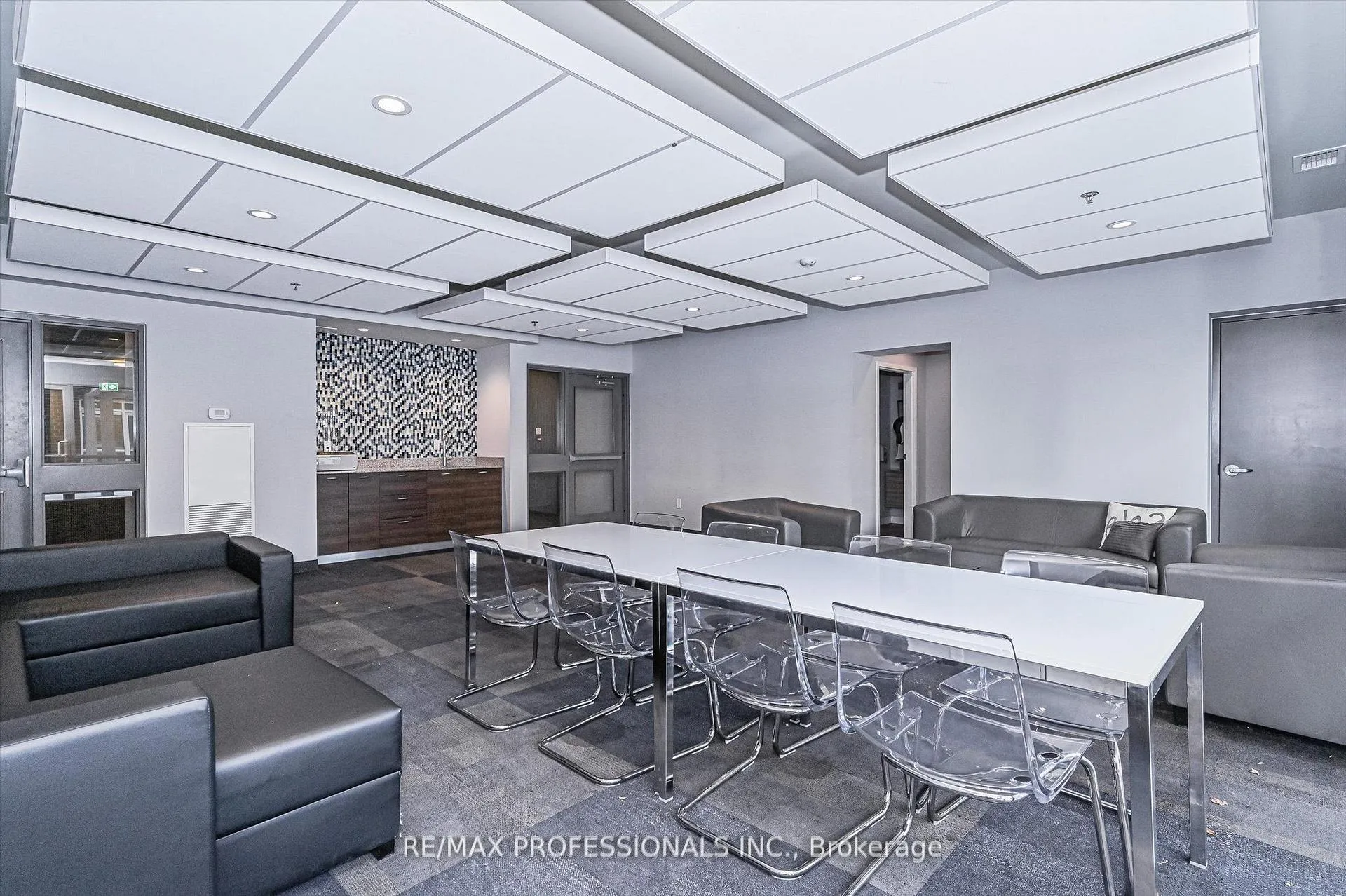 Photo 31 of Unit 2103, 318 Spruce Street, Waterloo, Lakeshore Village — HOMEH