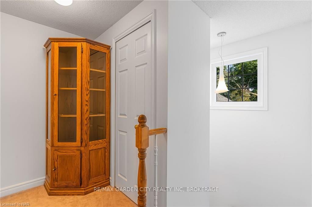 Photo 16 of Unit 1, 5 Carn Castle Gate, St. Catharines, Lakeshore — HOMEH