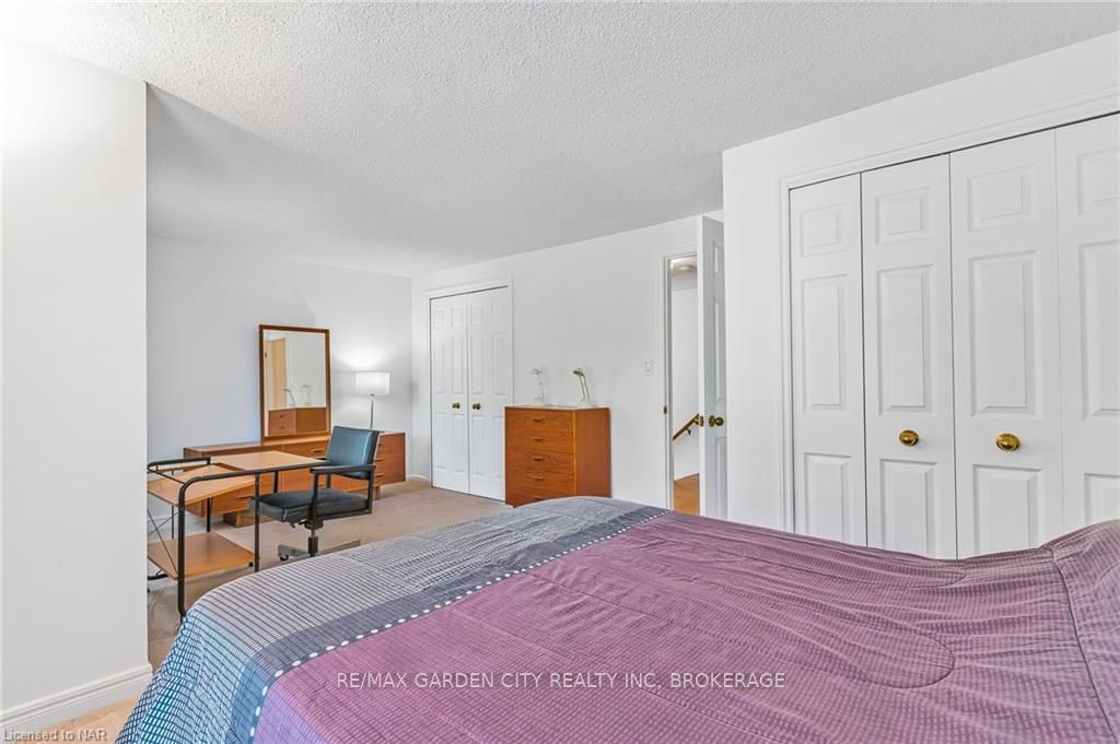 Photo 26 of Unit 1, 5 Carn Castle Gate, St. Catharines, Lakeshore — HOMEH