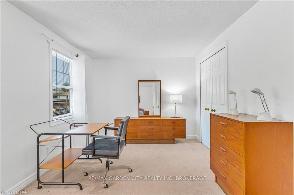 Photo 27 of Unit 1, 5 Carn Castle Gate, St. Catharines, Lakeshore — HOMEH