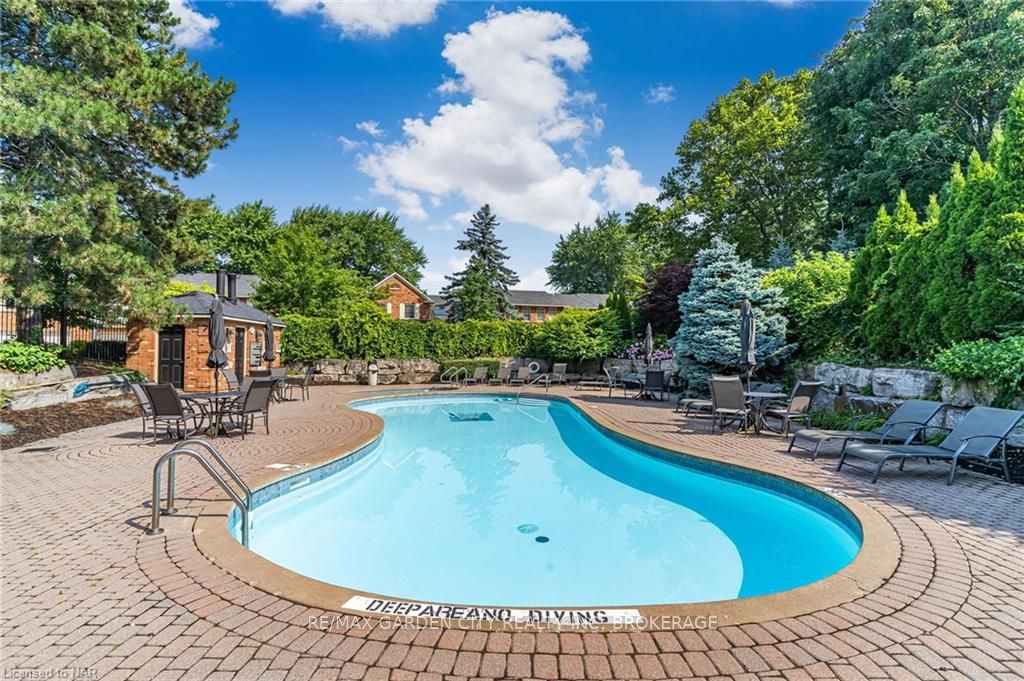 Photo 45 of Unit 1, 5 Carn Castle Gate, St. Catharines, Lakeshore — HOMEH