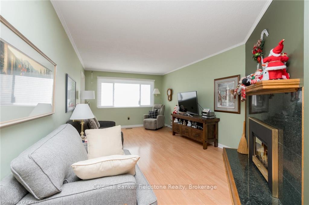 Photo 5 of Unit 50, 30 Green Valley Drive, Kitchener, Pioneer Park — HOMEH