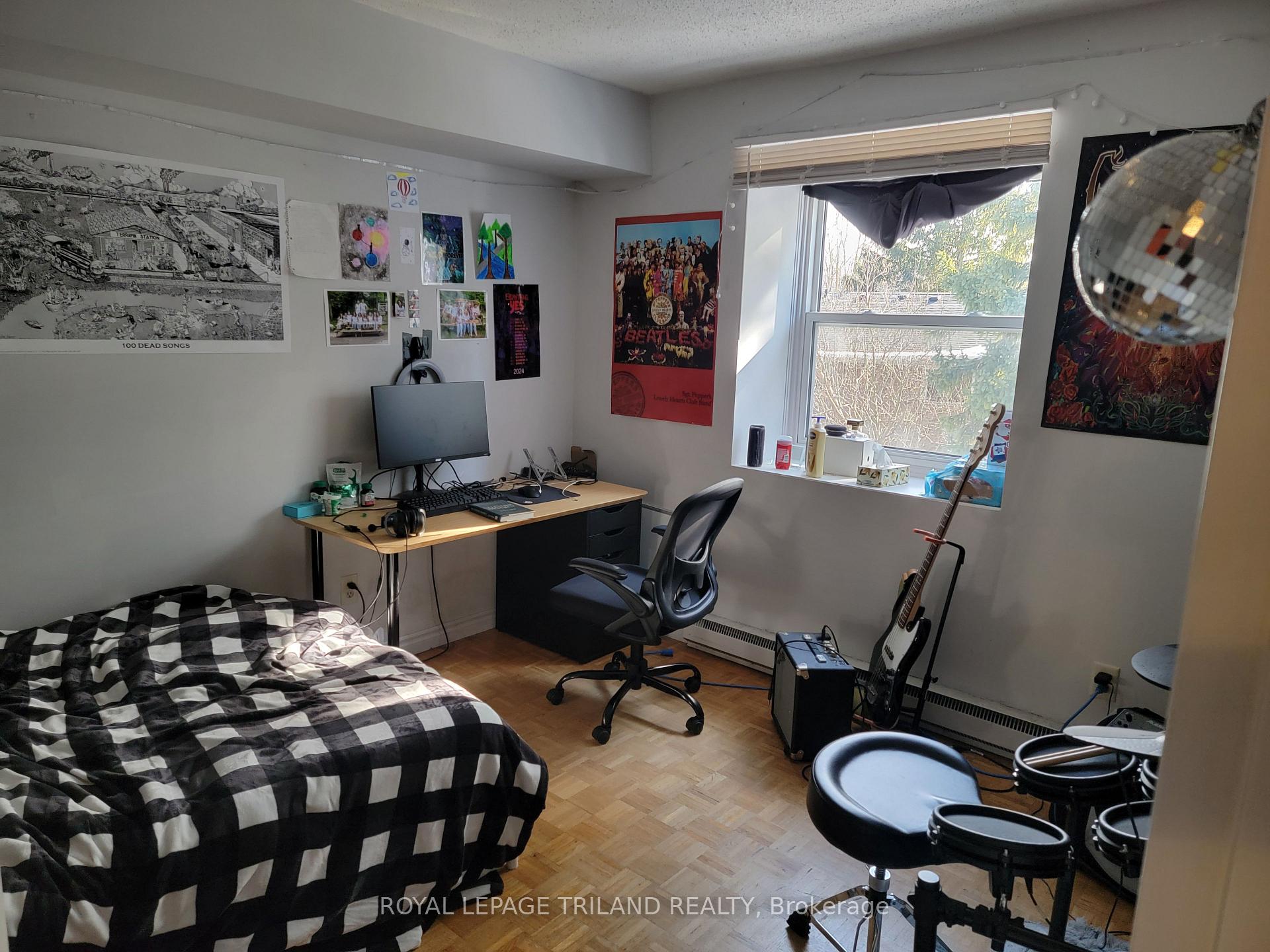 Photo 6 of Unit 4, 109 Westmount Road N, Waterloo, Beechwood — HOMEH