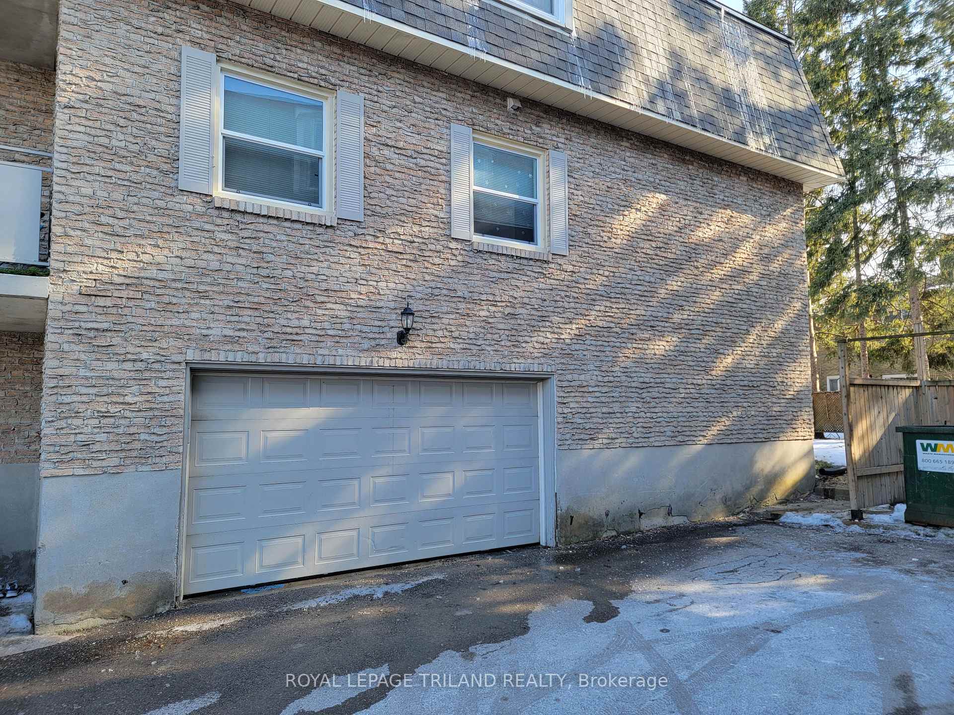 Photo 11 of Unit 4, 109 Westmount Road N, Waterloo, Beechwood — HOMEH