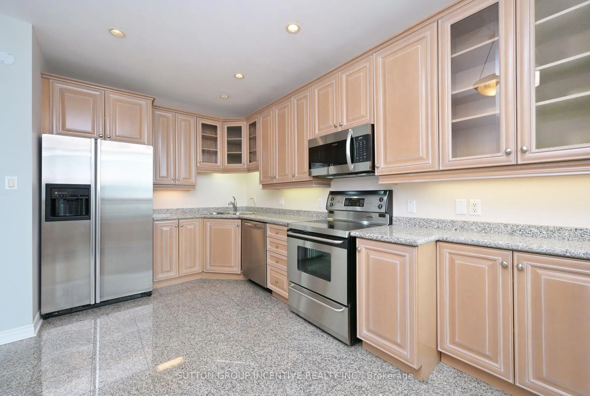 Photo 16 of Unit 508, 4 Briar Hill Heights, New Tecumseth, Alliston — HOMEH