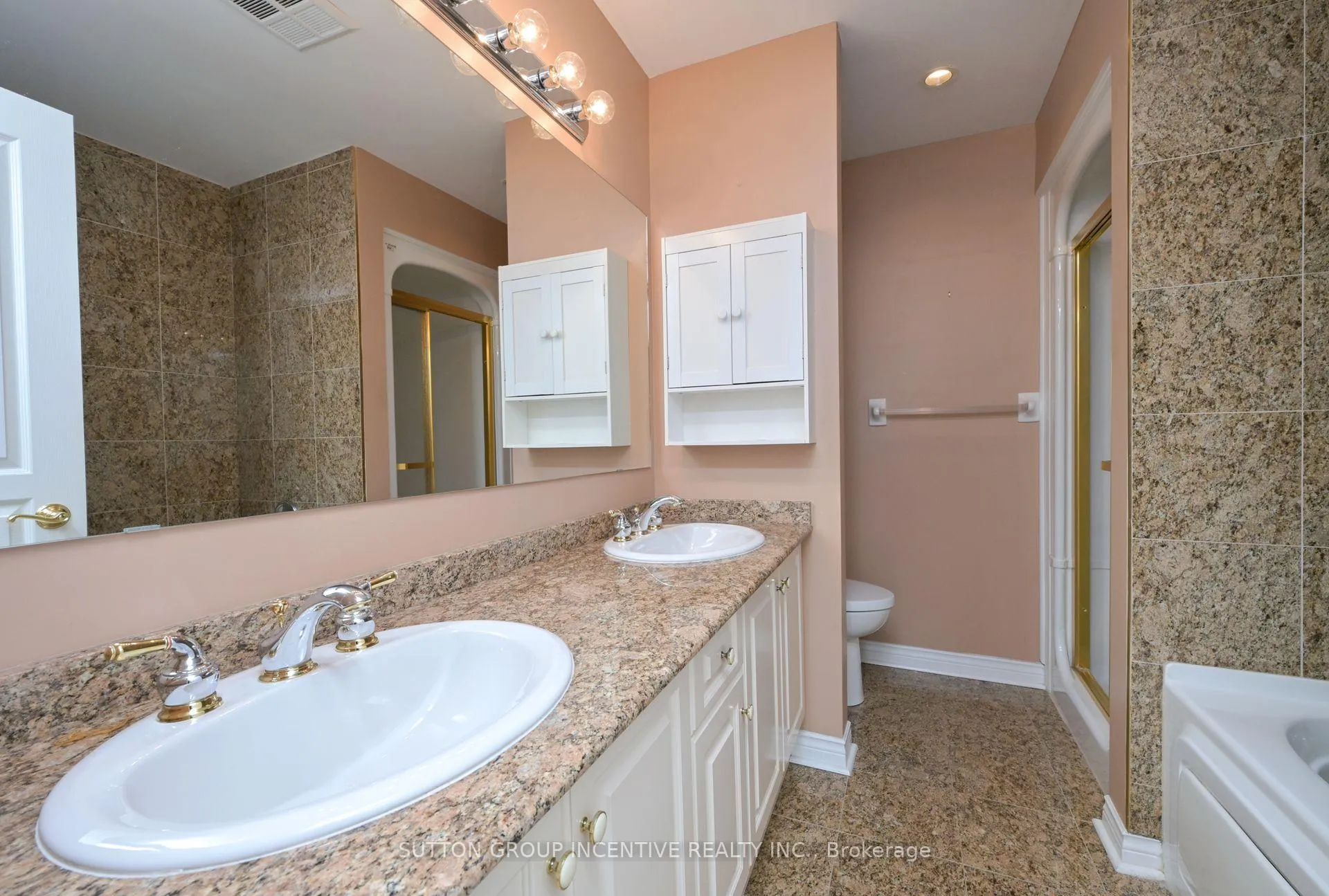 Photo 20 of Unit 508, 4 Briar Hill Heights, New Tecumseth, Alliston — HOMEH