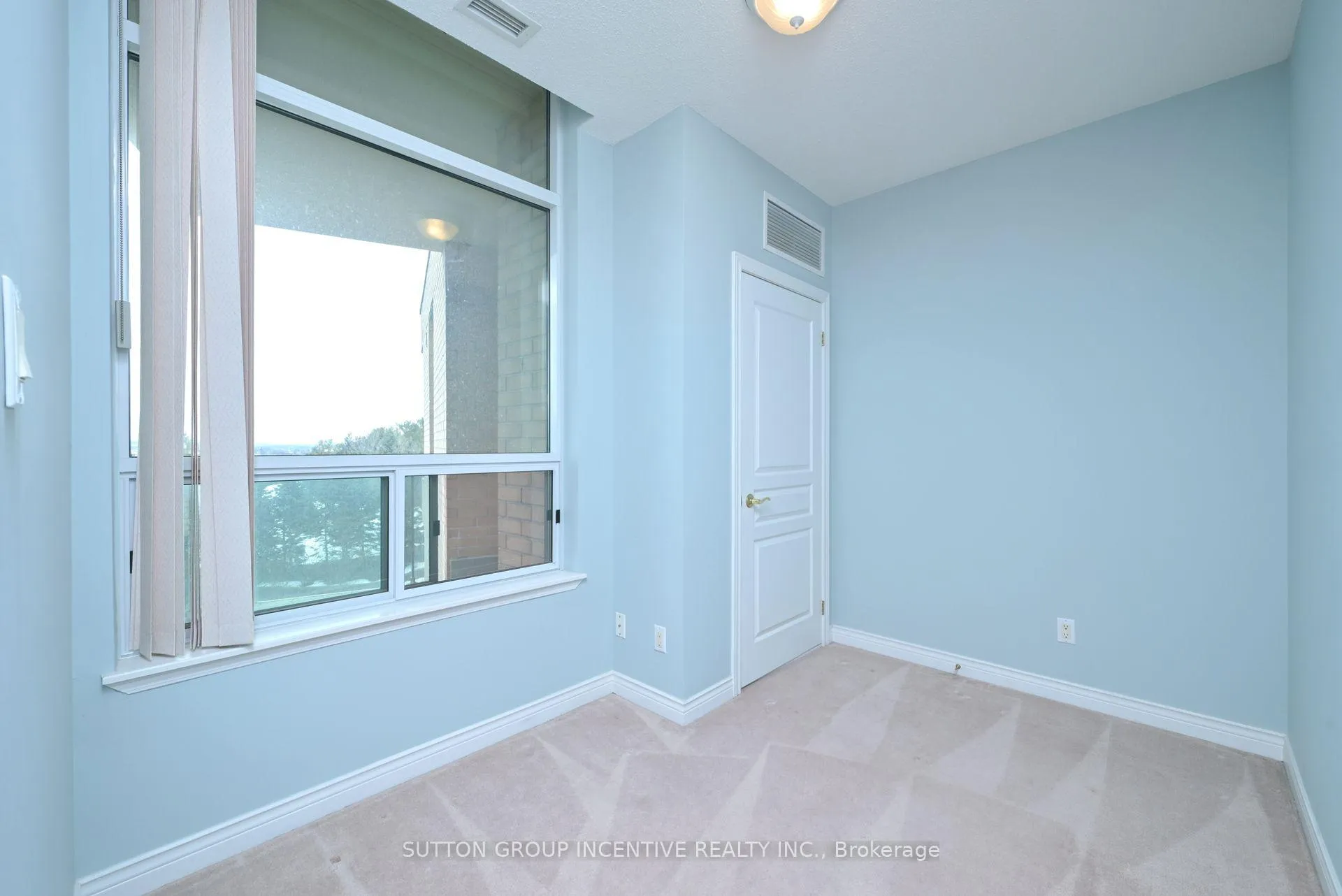 Photo 23 of Unit 508, 4 Briar Hill Heights, New Tecumseth, Alliston — HOMEH