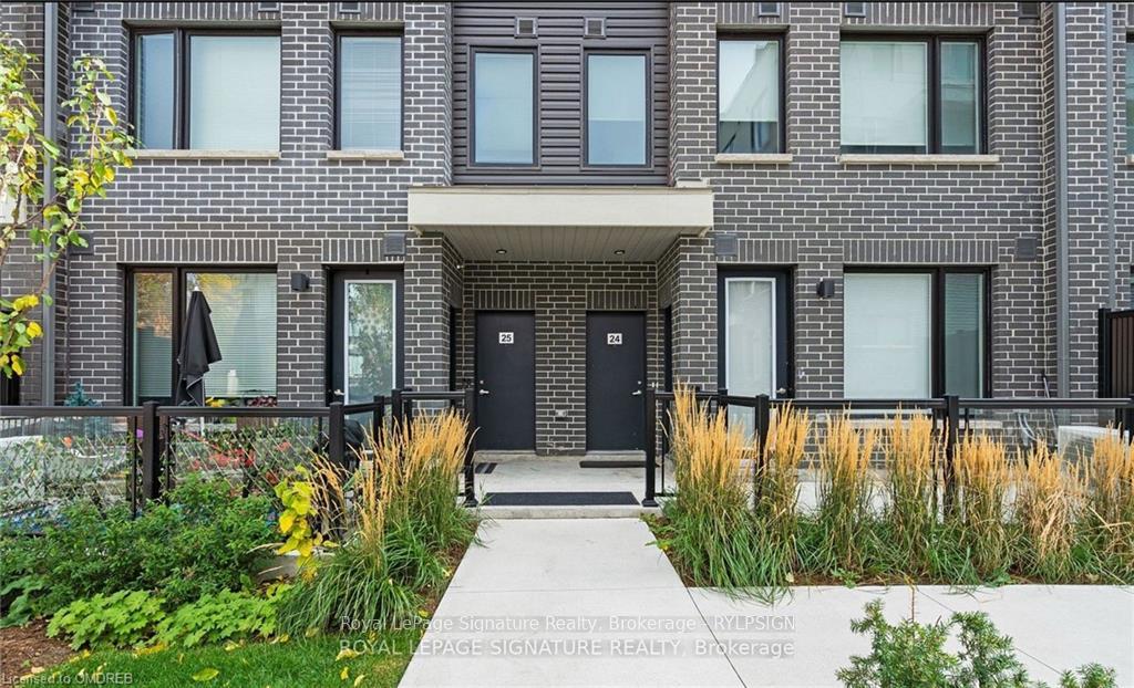 Photo 3 of Unit 24, 3405 The Ridgeway Drive, Mississauga, Erin Mills — HOMEH