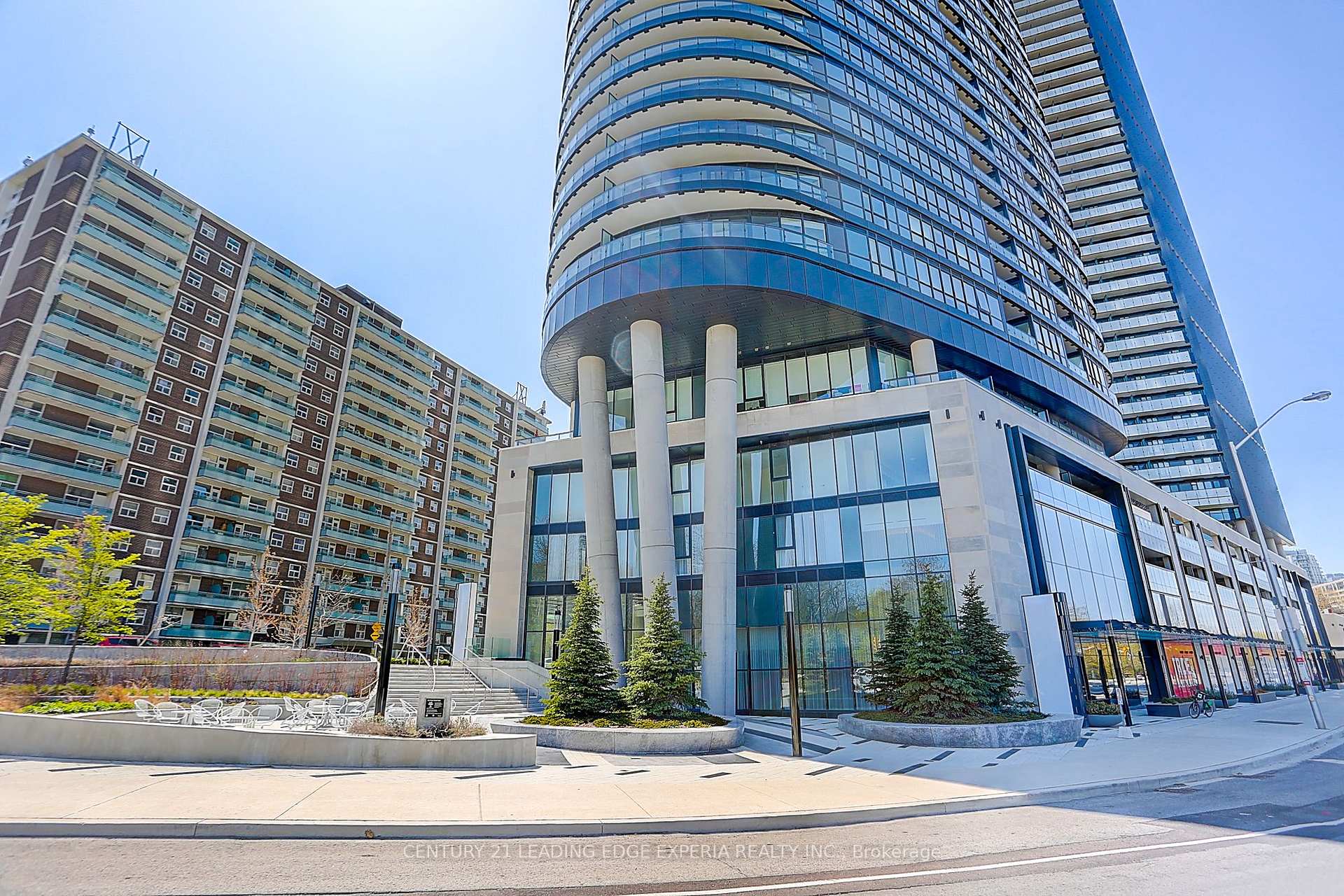 Photo 3 of Unit 1820, 585 Bloor Street E, Toronto, North St. James Town — HOMEH
