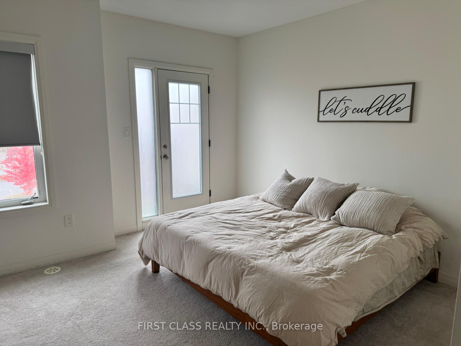 Photo 2 of 17 Prince William Boulevard, Clarington, Bowmanville — HOMEH