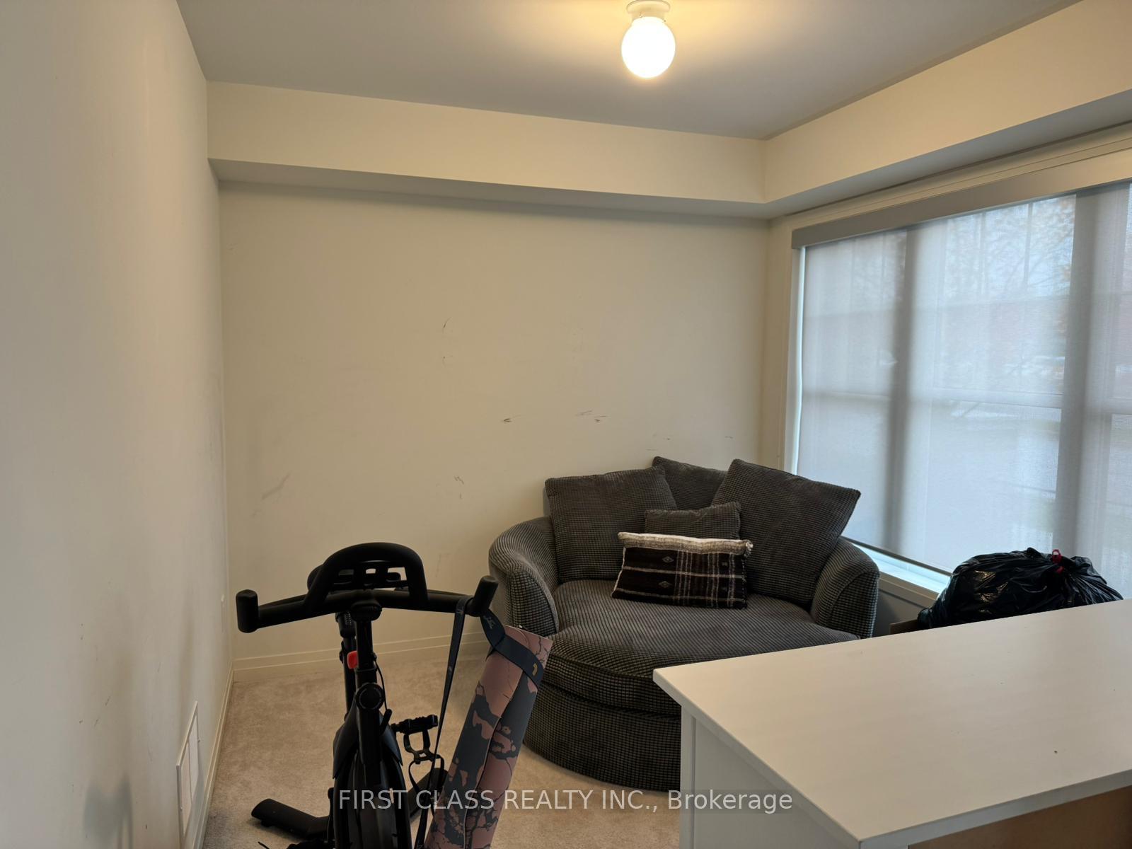 Photo 12 of 17 Prince William Boulevard, Clarington, Bowmanville — HOMEH