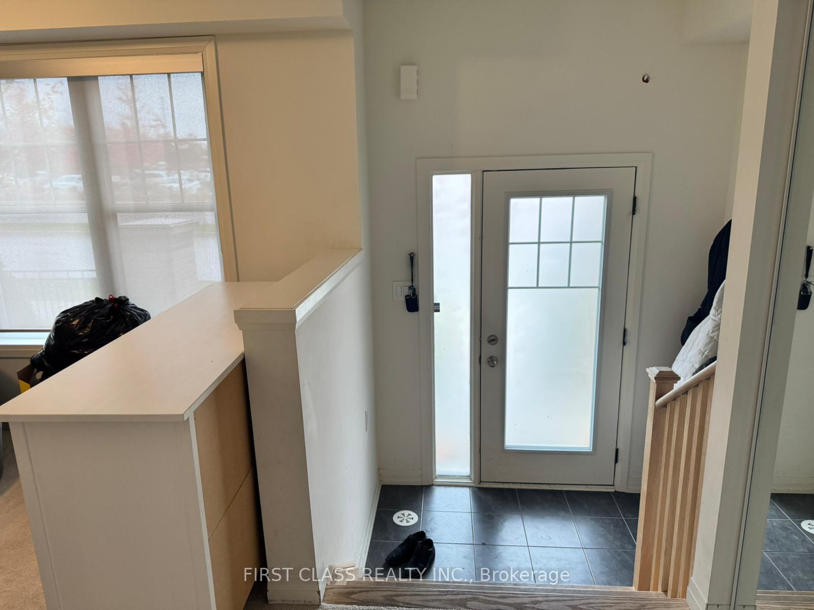 Photo 15 of 17 Prince William Boulevard, Clarington, Bowmanville — HOMEH
