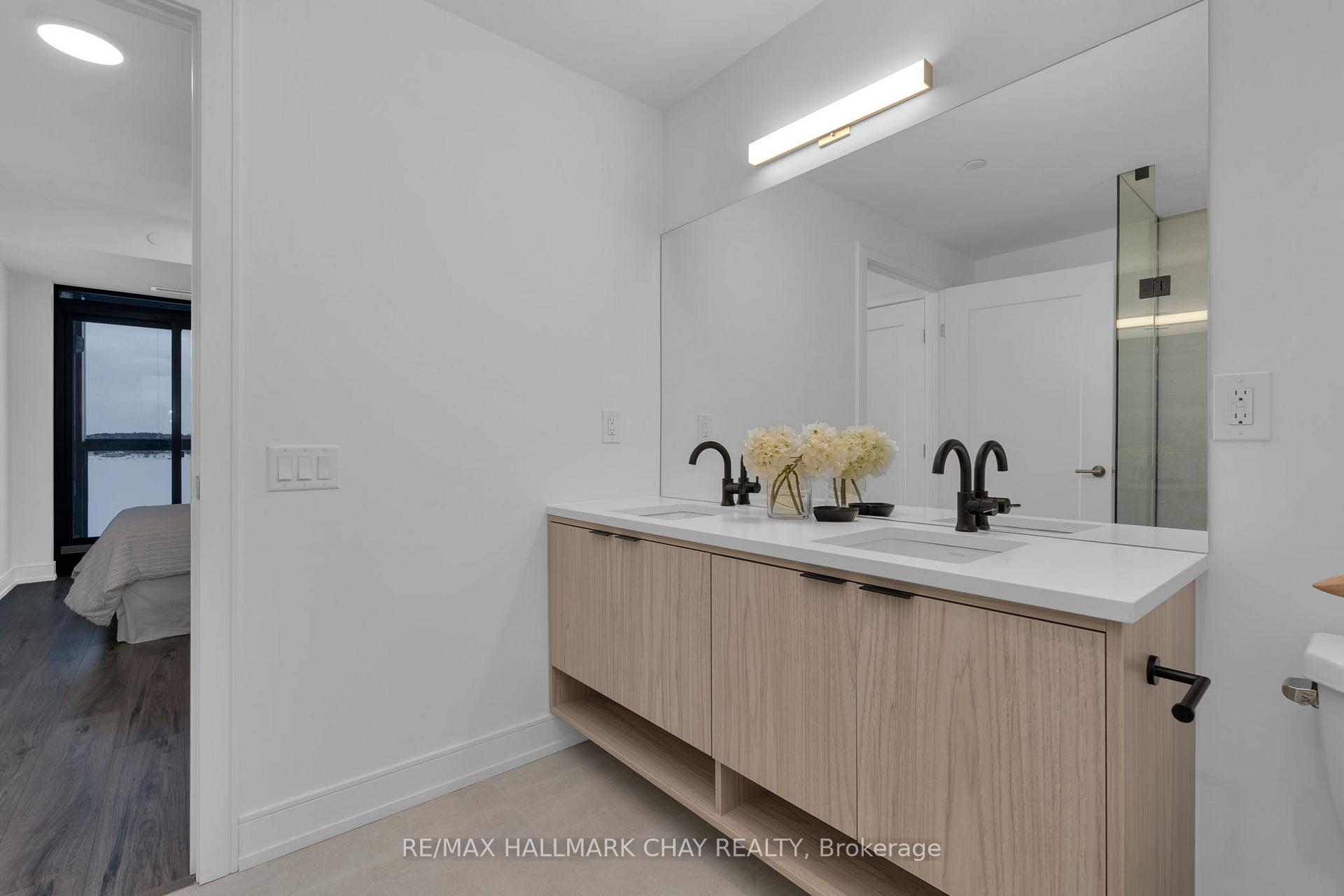 Photo 22 of Unit 810, 185 Dunlop Street E, Barrie, Lakeshore — HOMEH