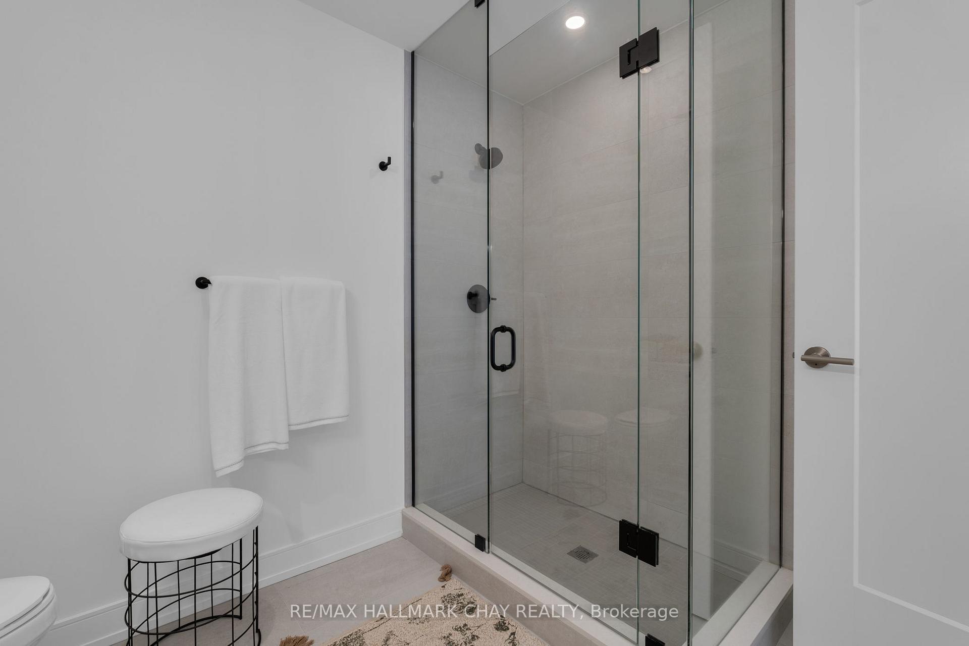 Photo 23 of Unit 810, 185 Dunlop Street E, Barrie, Lakeshore — HOMEH