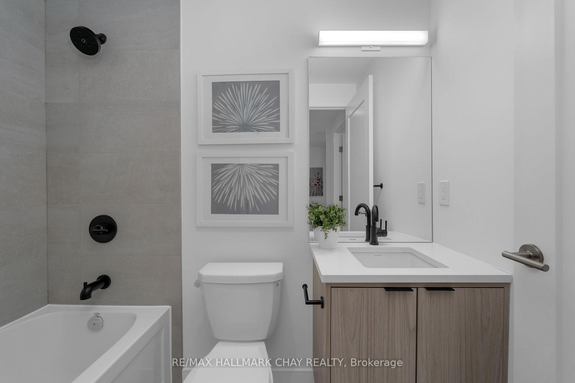 Photo 26 of Unit 810, 185 Dunlop Street E, Barrie, Lakeshore — HOMEH