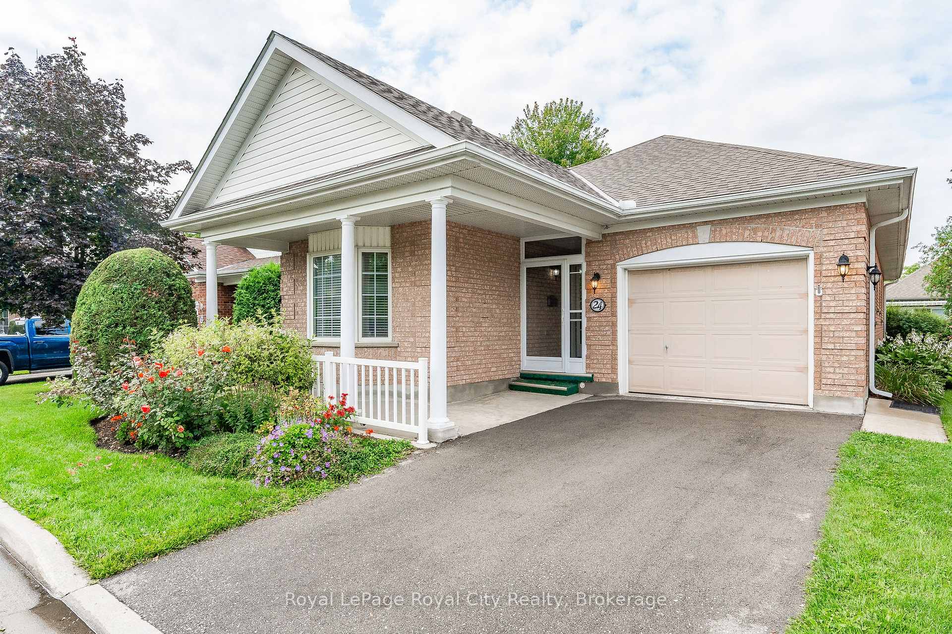 Photo 1 of 24 Beechlawn Boulevard, Guelph, Village By The Arboretum — HOMEH