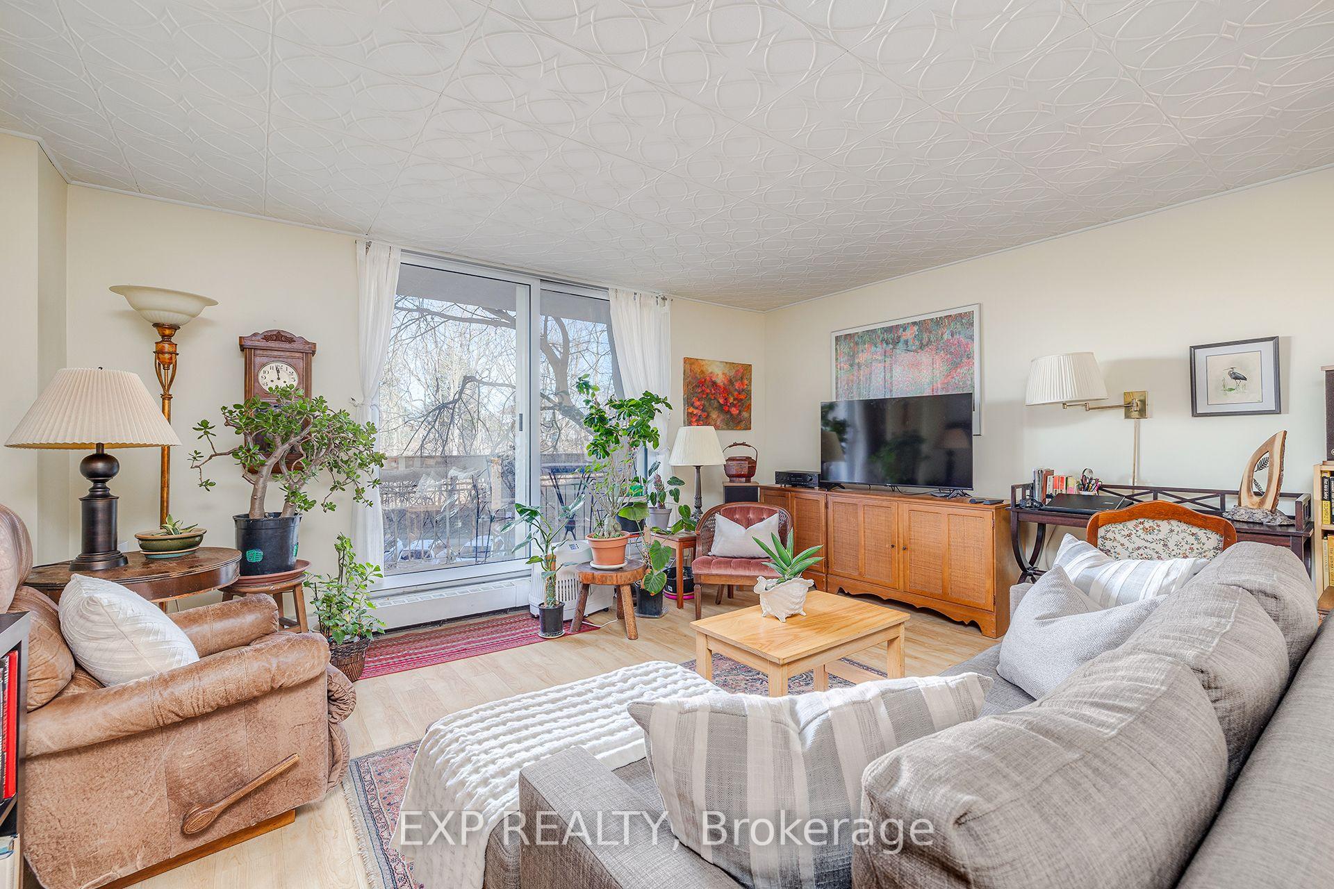 Photo 8 of Unit 243, 350 Quigley Road, Hamilton, Vincent — HOMEH