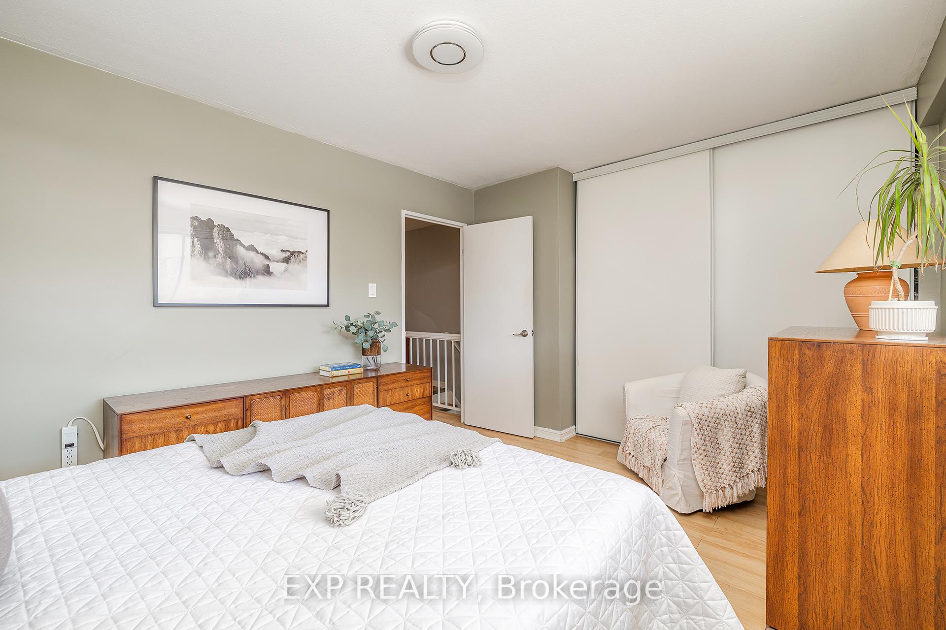 Photo 14 of Unit 243, 350 Quigley Road, Hamilton, Vincent — HOMEH