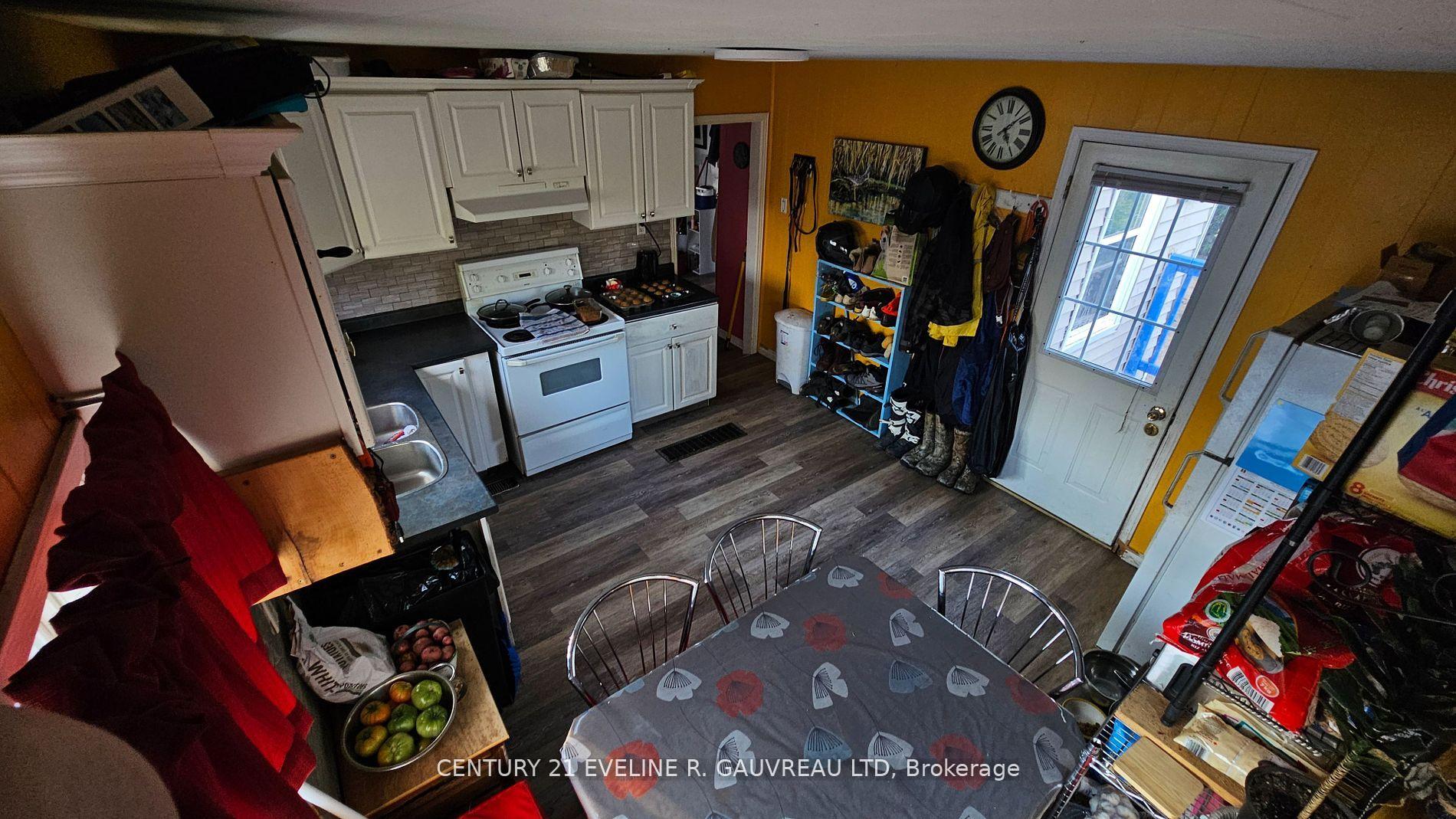 Photo 3 of 63 Silver Street, Cobalt — HOMEH