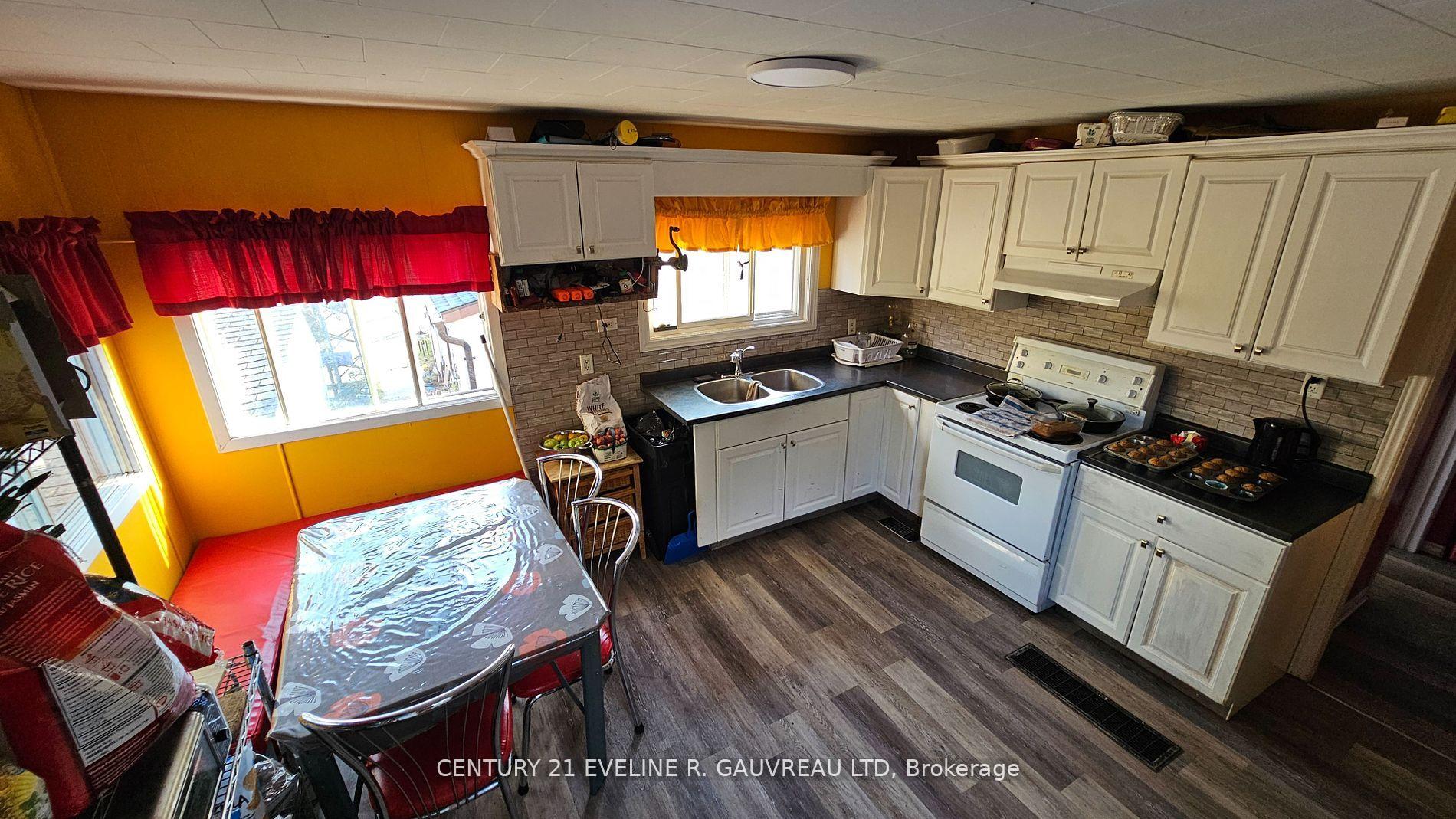 Photo 7 of 63 Silver Street, Cobalt — HOMEH